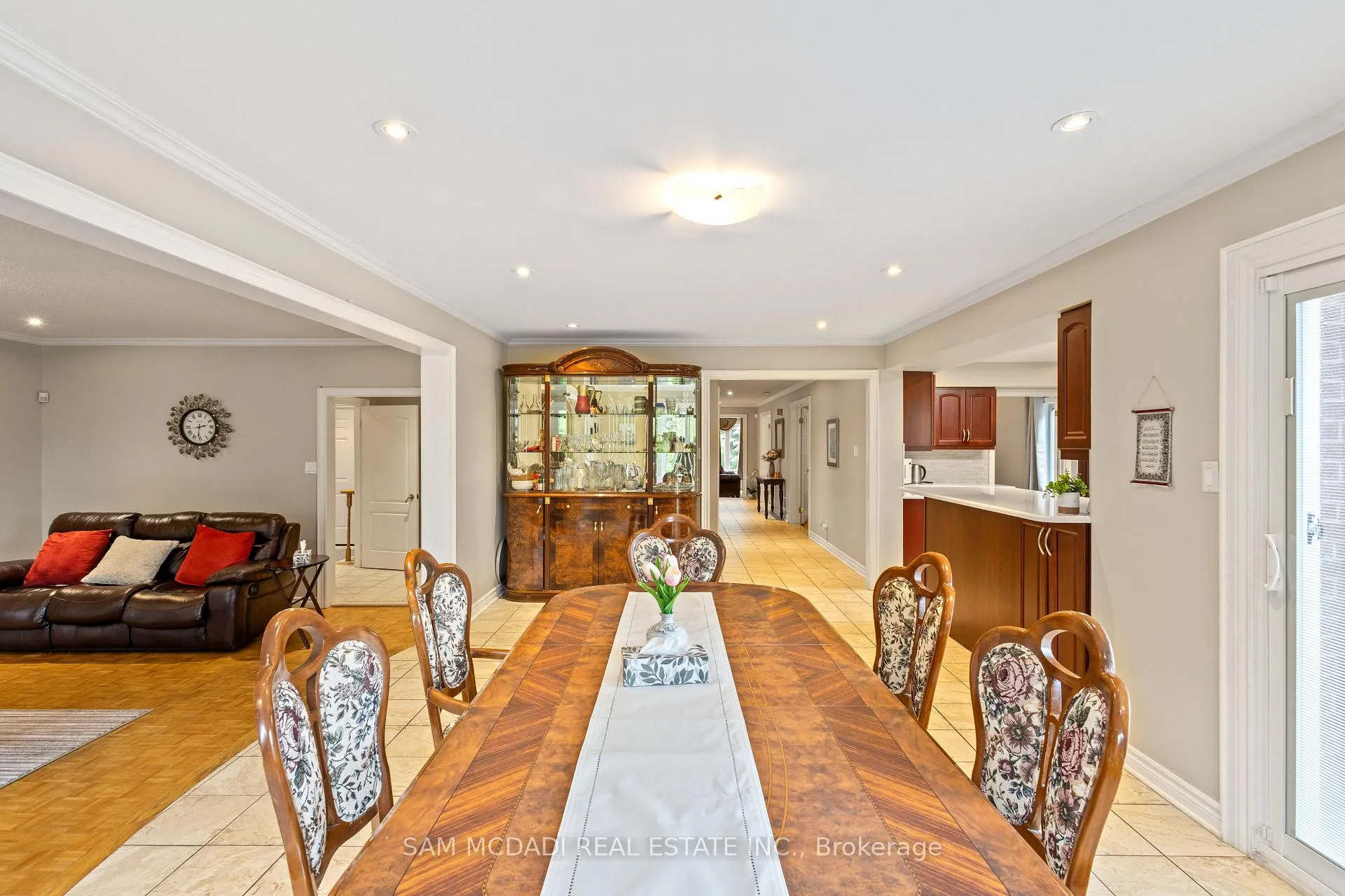 Photo 14 of 2492 Erin Centre Boulevard, Mississauga, Central Erin Mills — HOMEH
