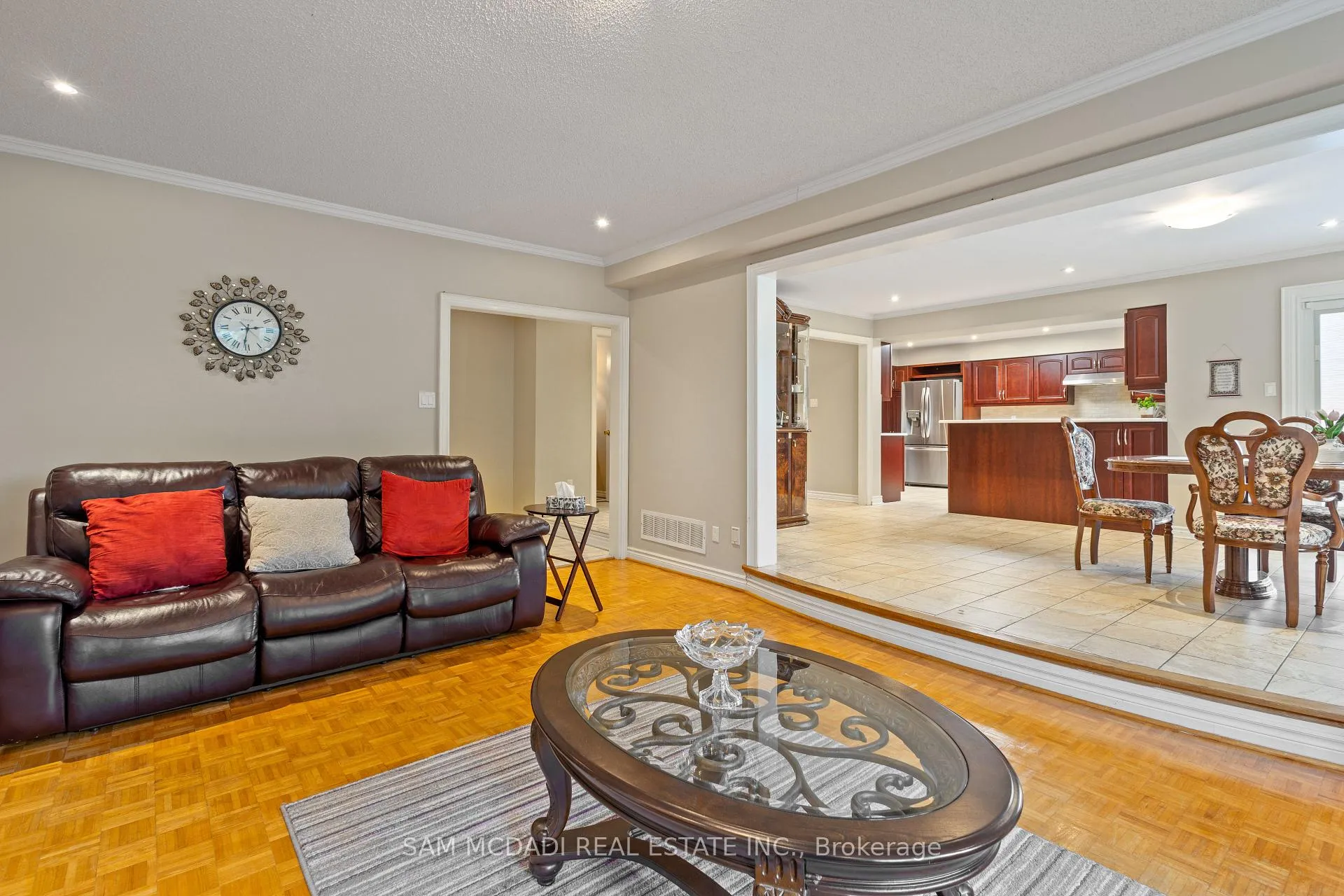 Photo 17 of 2492 Erin Centre Boulevard, Mississauga, Central Erin Mills — HOMEH