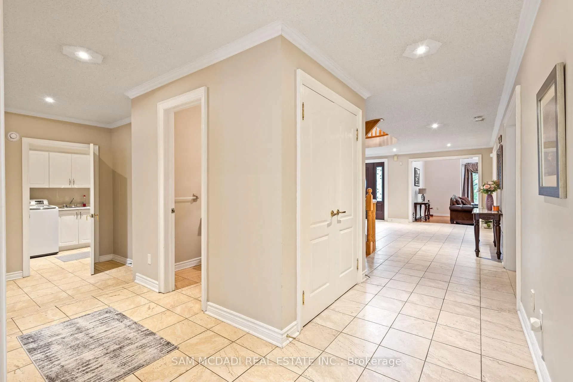 Photo 18 of 2492 Erin Centre Boulevard, Mississauga, Central Erin Mills — HOMEH