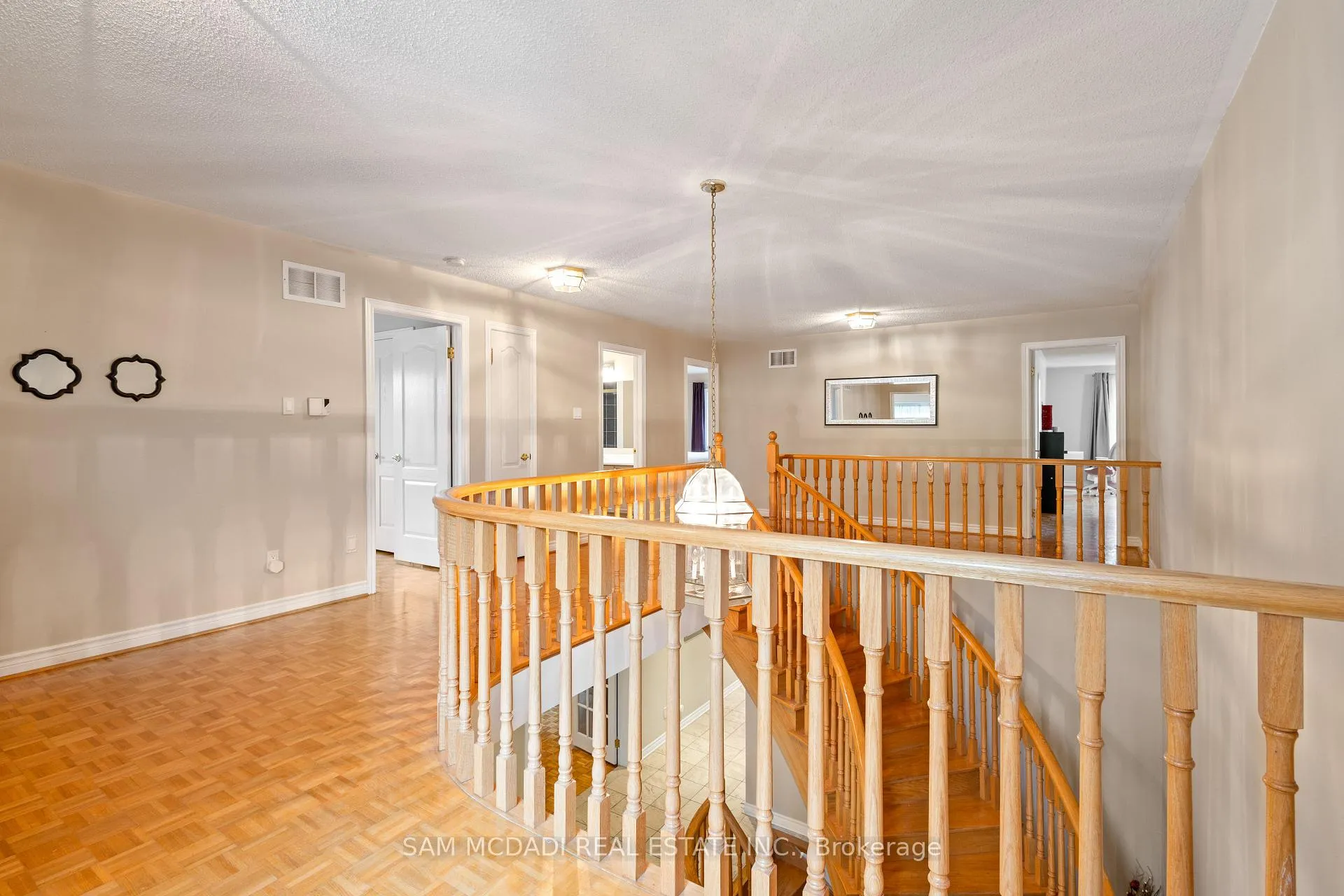 Photo 21 of 2492 Erin Centre Boulevard, Mississauga, Central Erin Mills — HOMEH