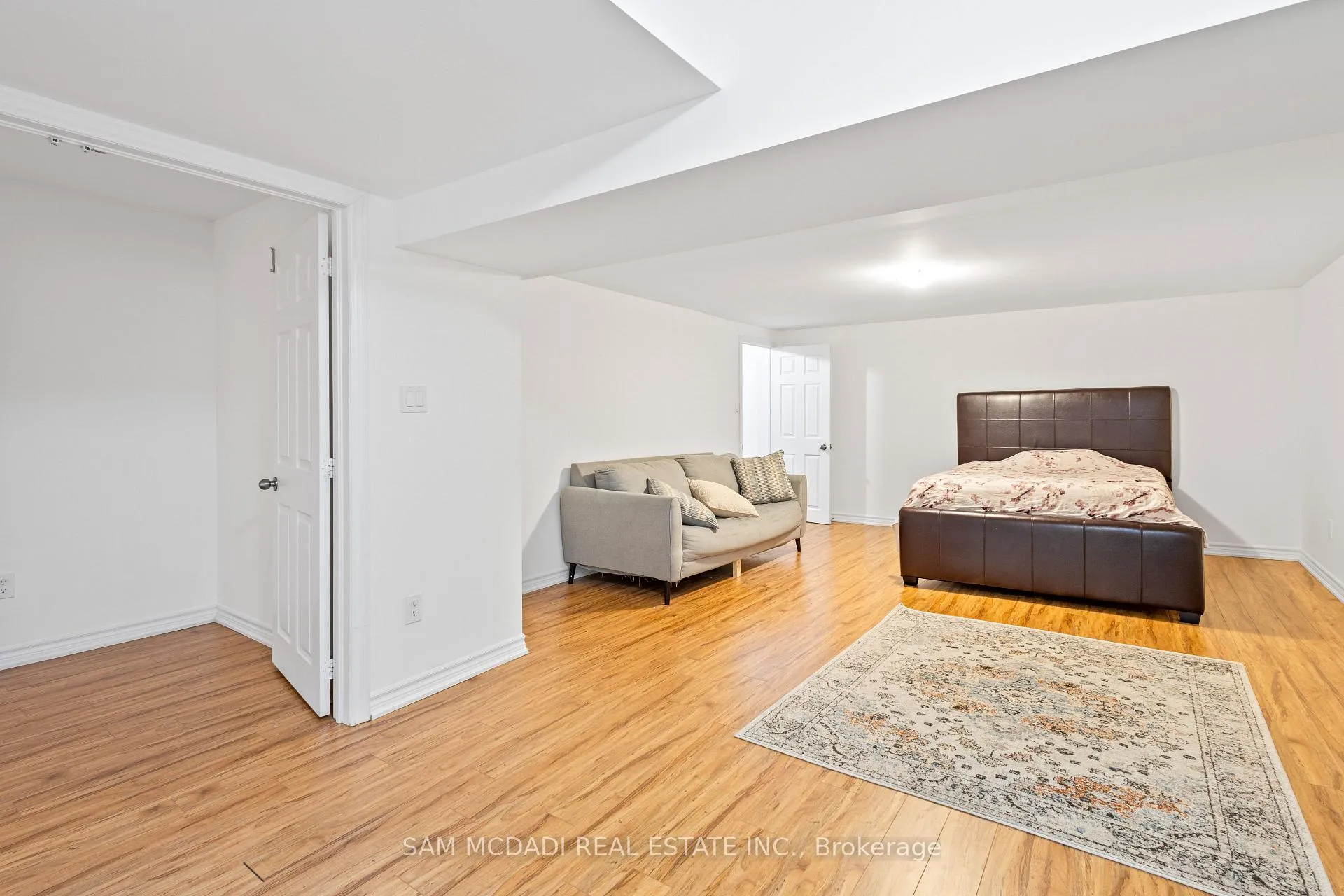 Photo 37 of 2492 Erin Centre Boulevard, Mississauga, Central Erin Mills — HOMEH