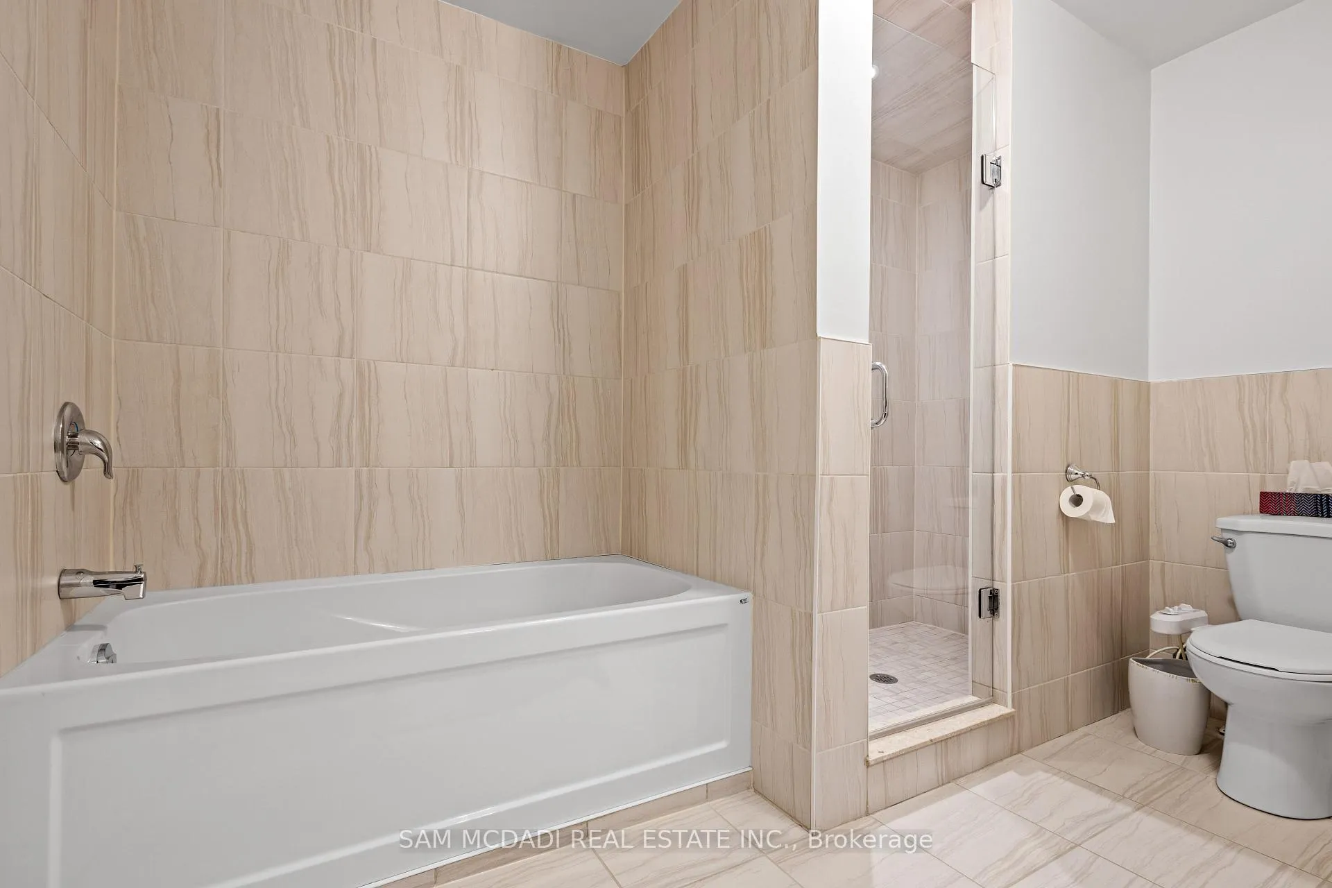 Photo 39 of 2492 Erin Centre Boulevard, Mississauga, Central Erin Mills — HOMEH
