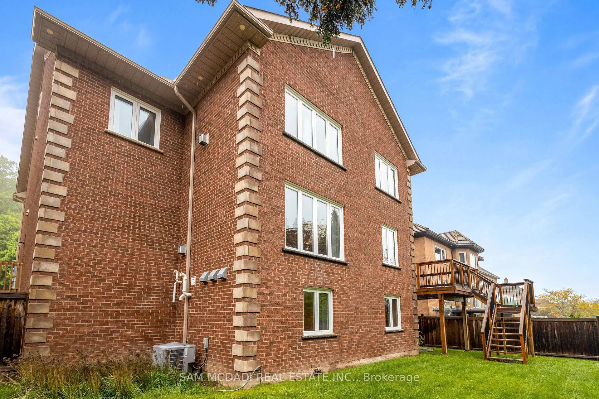 Photo 43 of 2492 Erin Centre Boulevard, Mississauga, Central Erin Mills — HOMEH