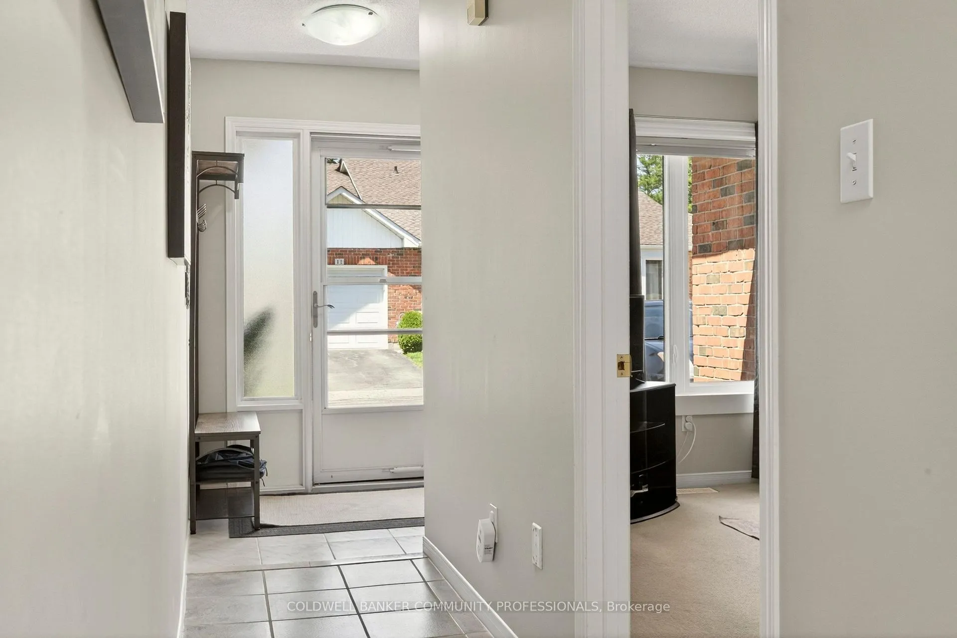 Photo 3 of Unit 6, 25 Kitty Murray Lane, Hamilton, Meadowlands — HOMEH