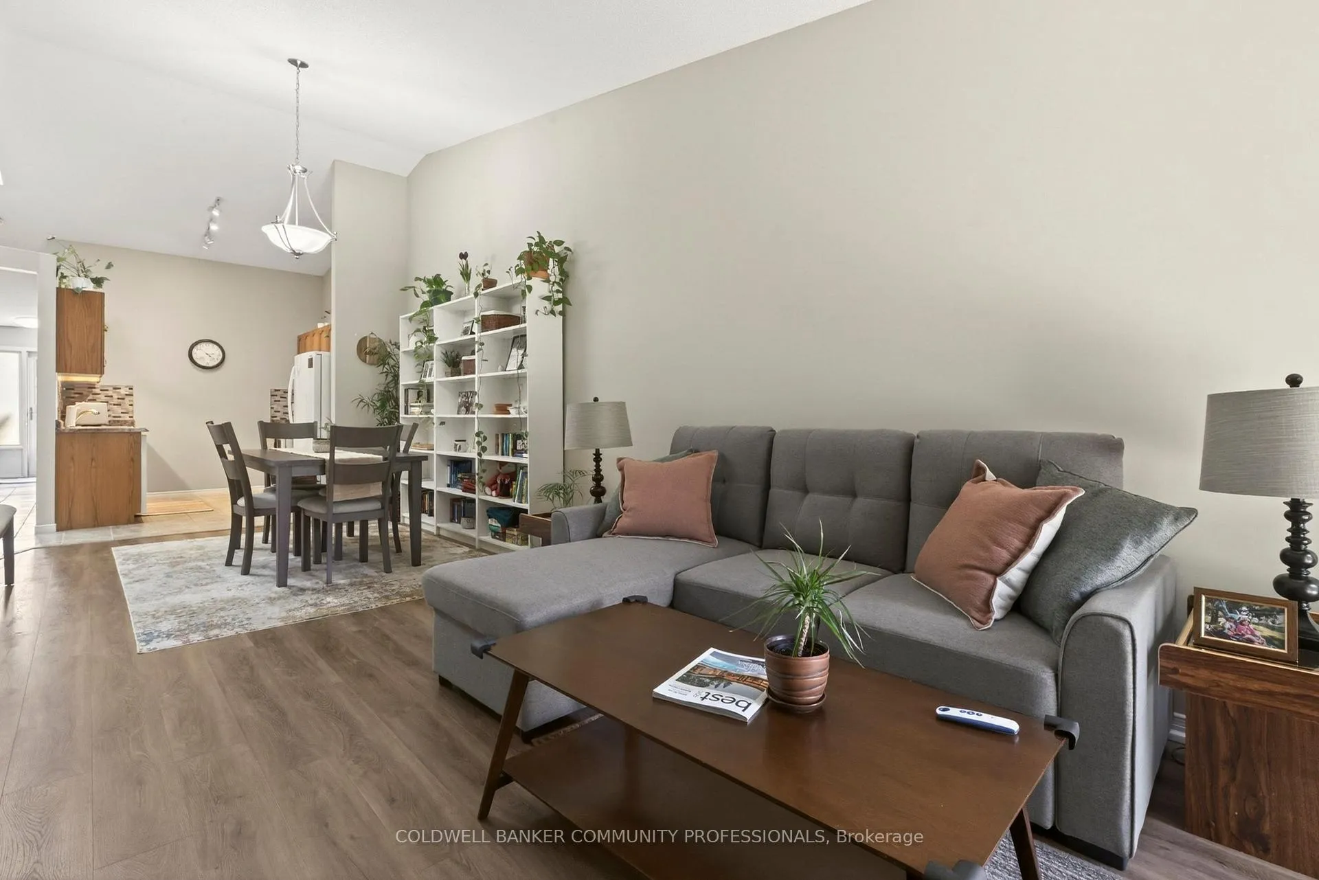 Photo 13 of Unit 6, 25 Kitty Murray Lane, Hamilton, Meadowlands — HOMEH