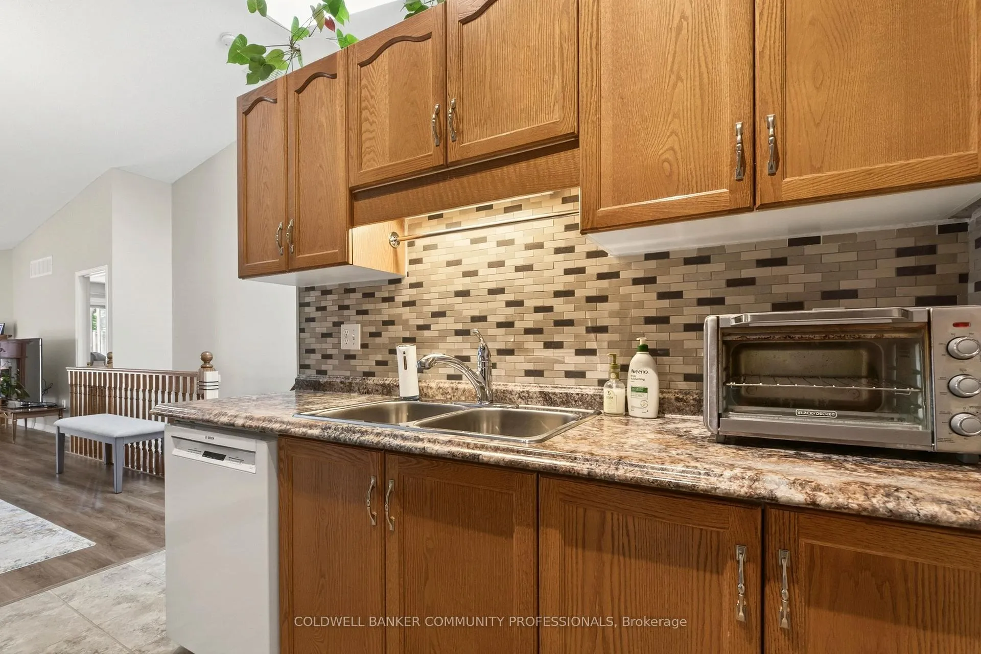Photo 17 of Unit 6, 25 Kitty Murray Lane, Hamilton, Meadowlands — HOMEH