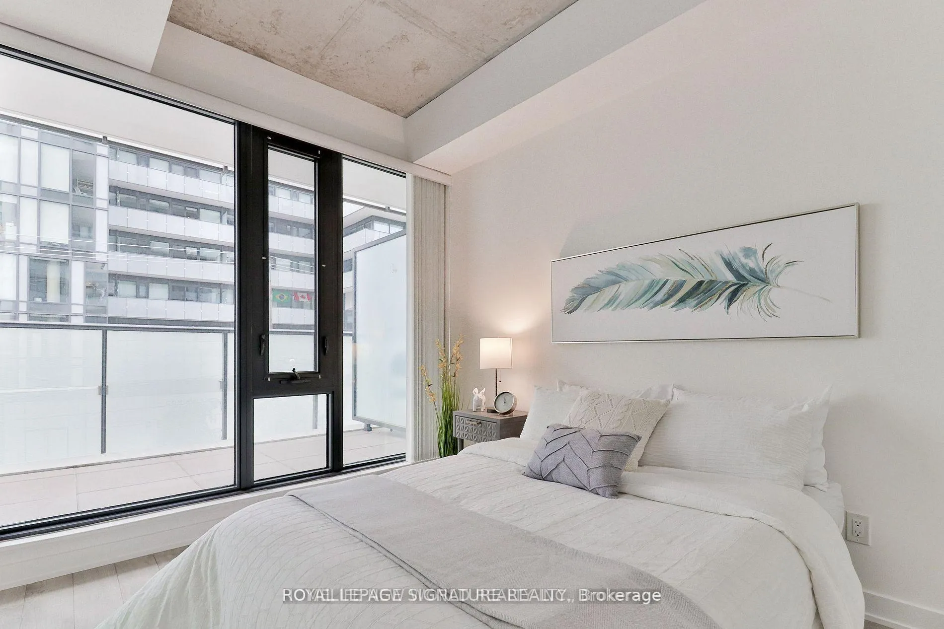 Photo 6 of Unit 219, 185 Roehampton Avenue, Toronto, Mount Pleasant West — HOMEH