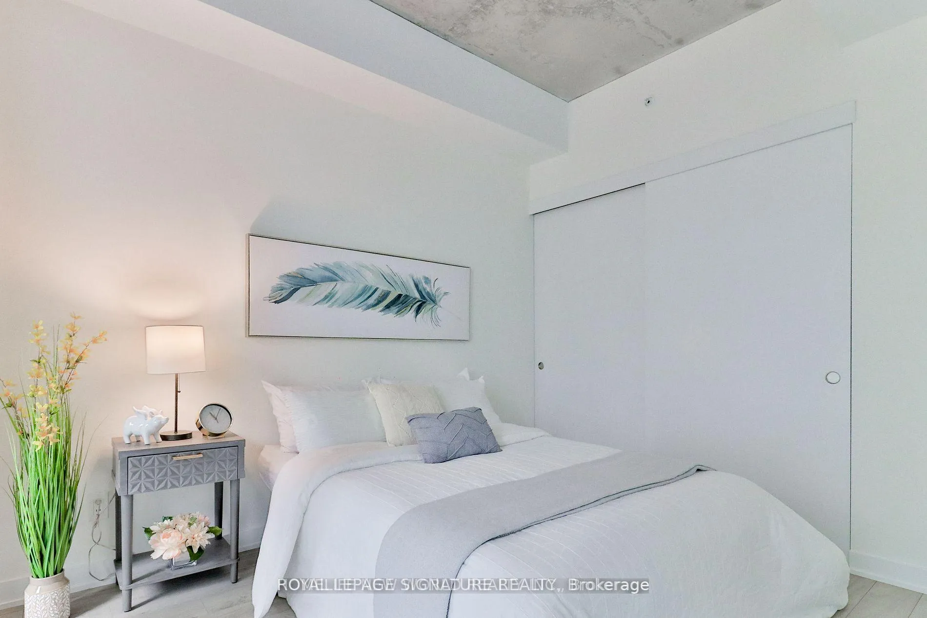 Photo 7 of Unit 219, 185 Roehampton Avenue, Toronto, Mount Pleasant West — HOMEH
