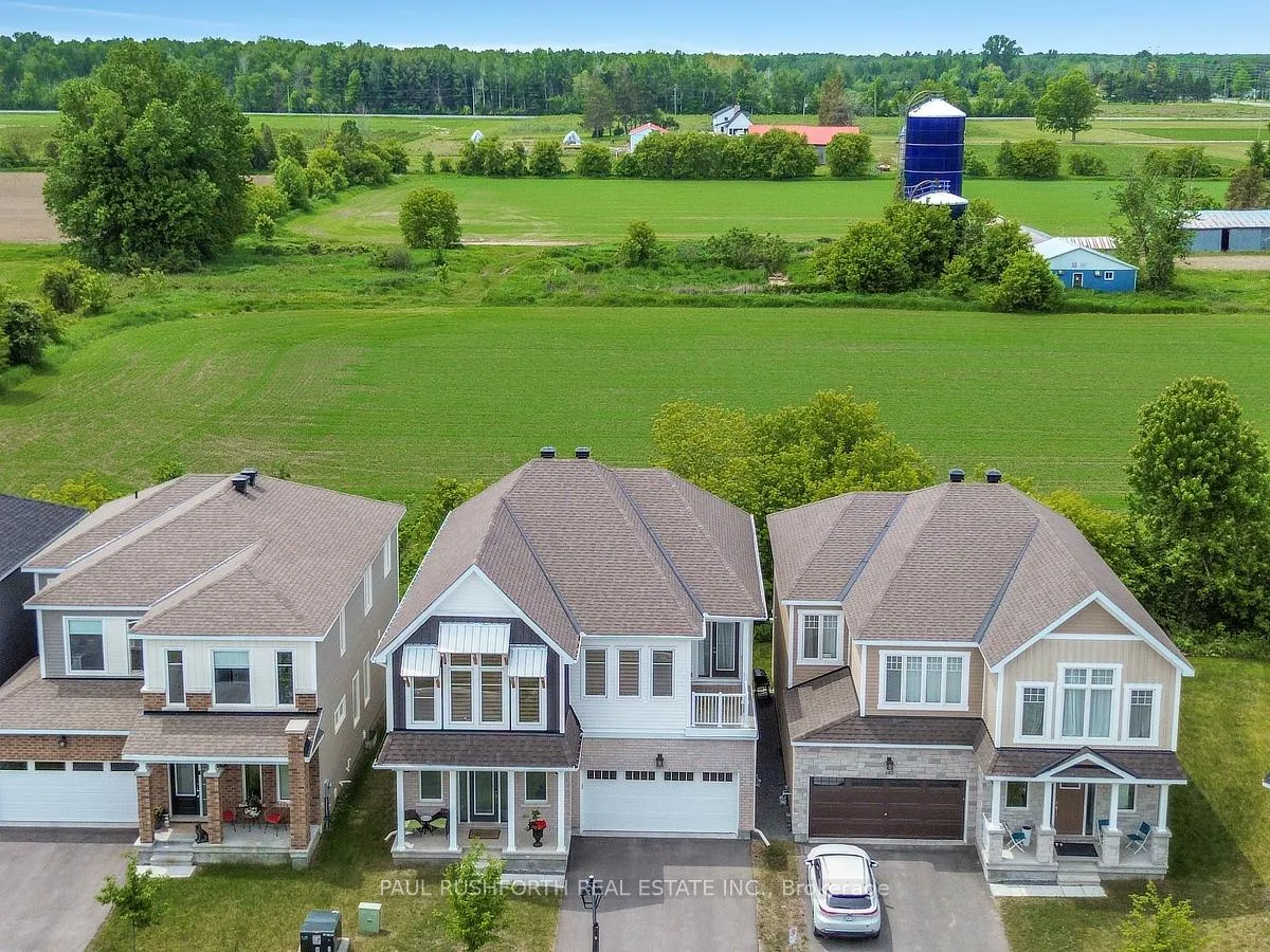 Photo 2 of 643 Terrier Circle, Ottawa, Goulbourn Twp From Franktown Rd/South To Rideau — HOMEH