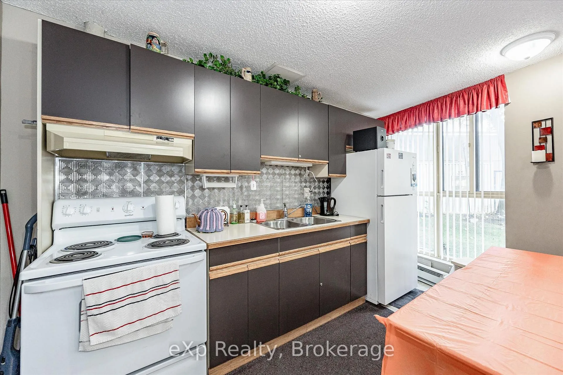 Photo 32 of Unit 602, 24 Marilyn Drive, Guelph, Riverside Park — HOMEH