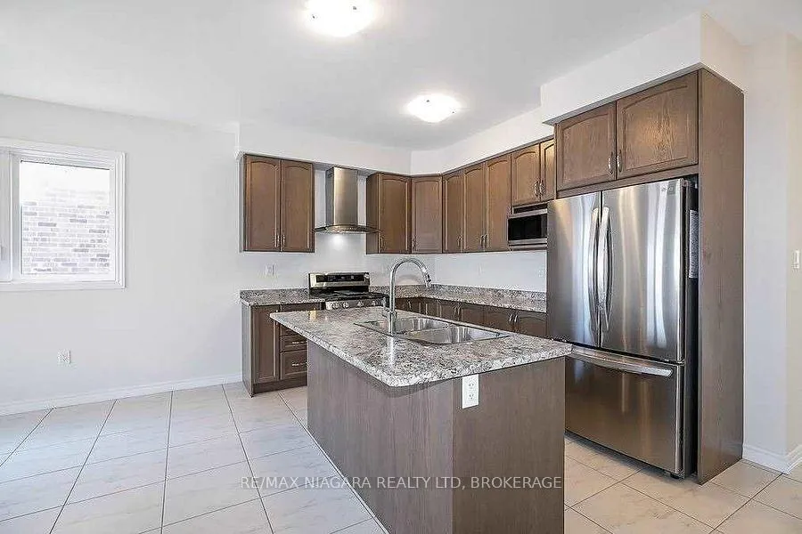 Photo 9 of 10 Explorer Way, Thorold, Rolling Meadows — HOMEH