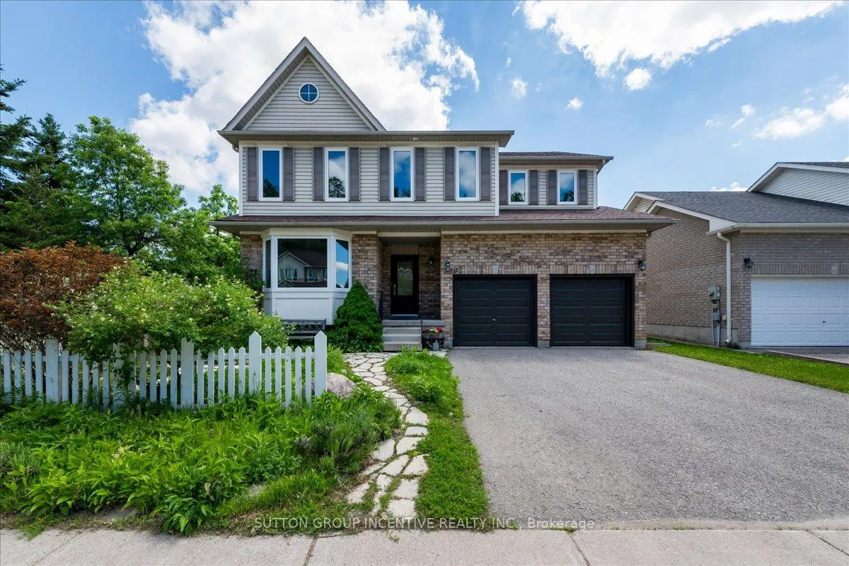 Photo 1 of 11 Thrushwood Drive, Barrie, 400 West — HOMEH