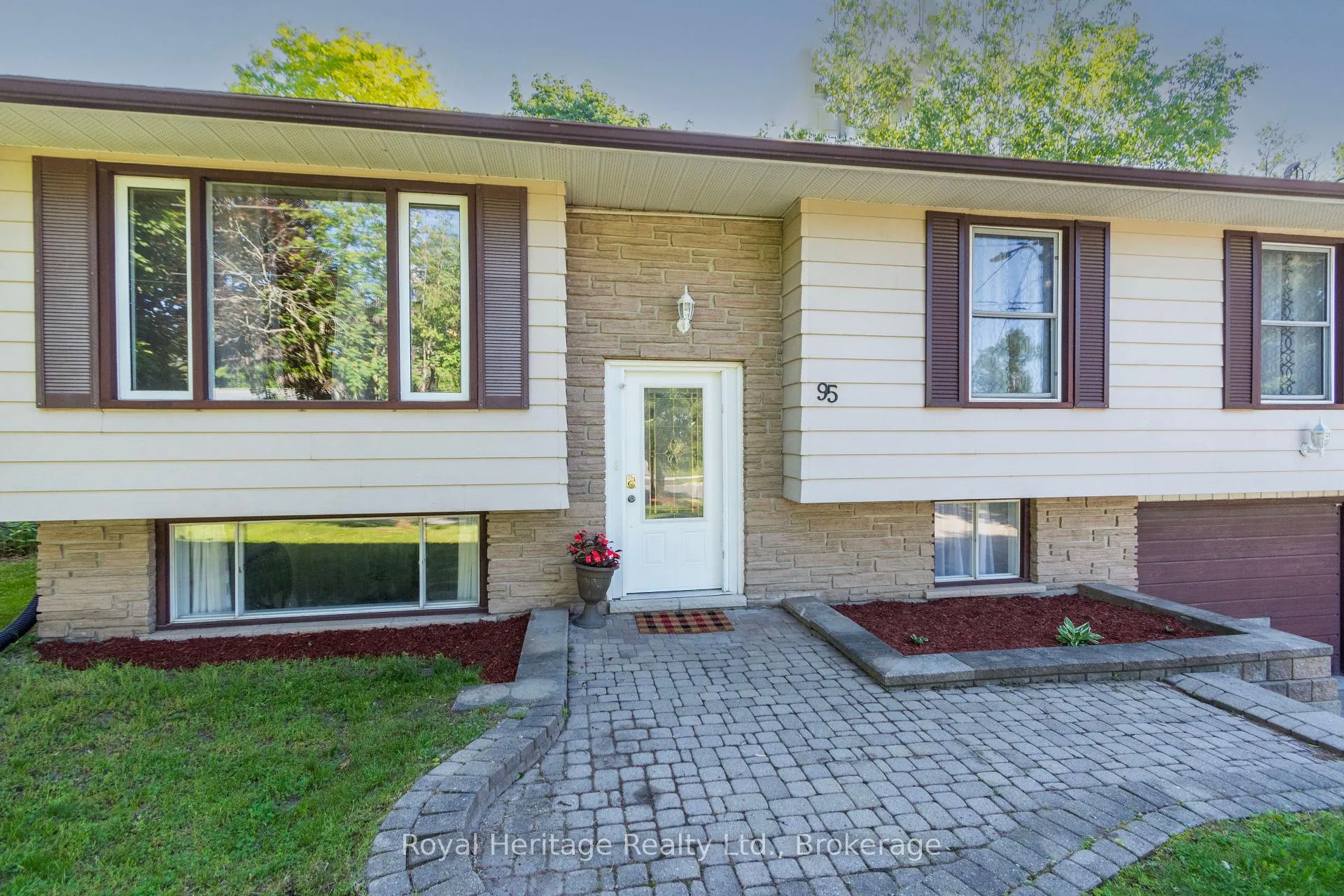 Photo 2 of 95 Division Street S, Brighton — HOMEH