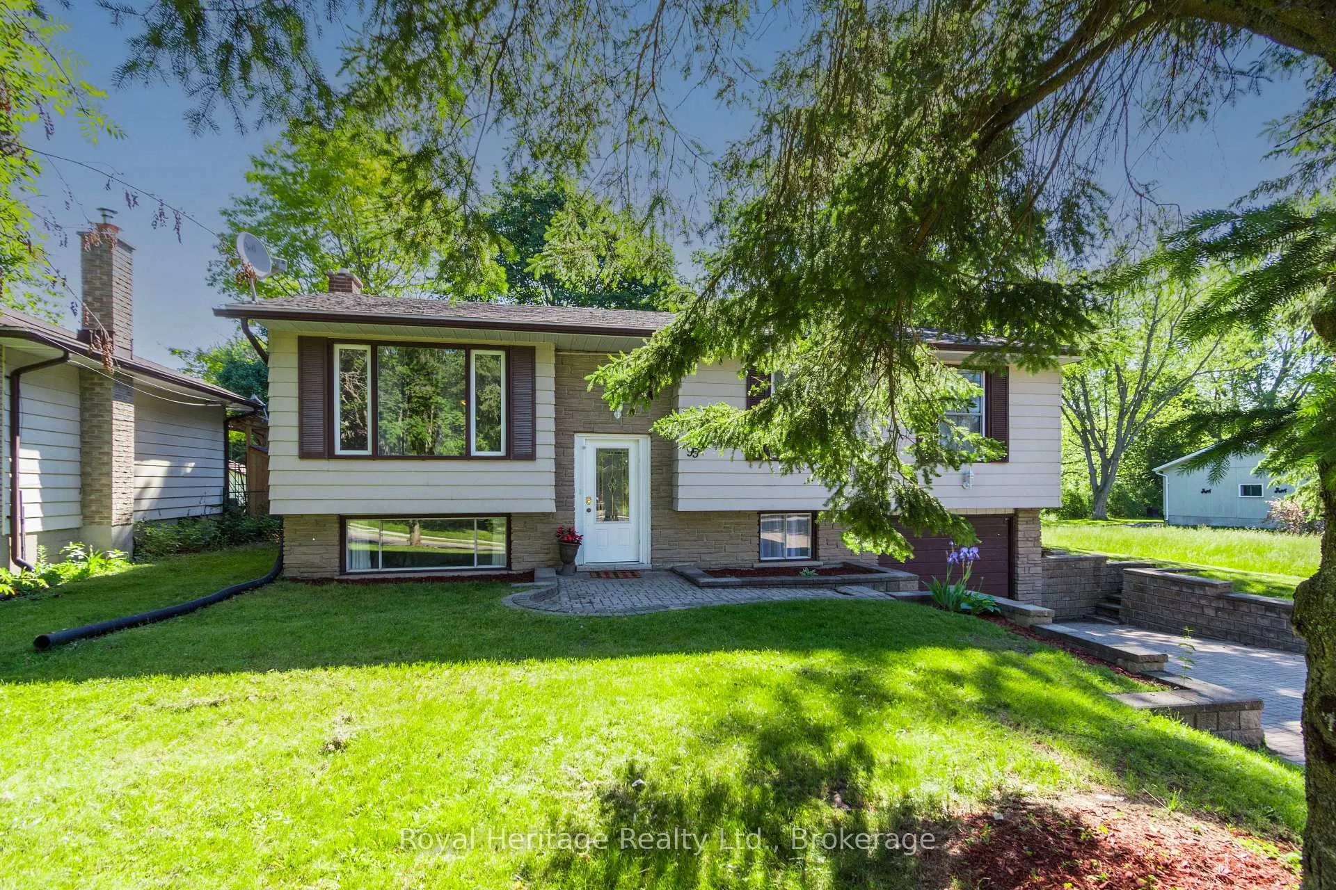 Photo 3 of 95 Division Street S, Brighton — HOMEH