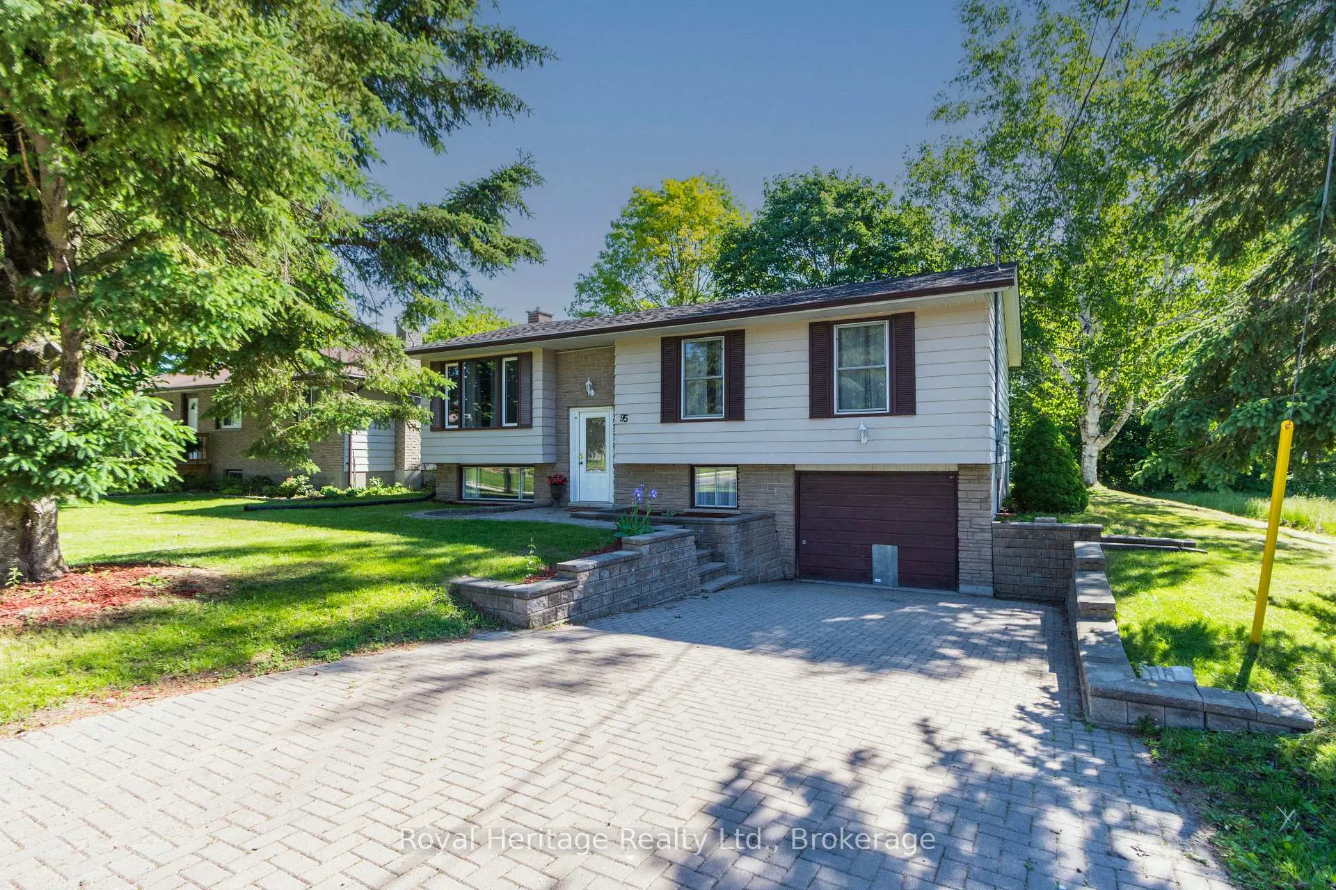 Photo 4 of 95 Division Street S, Brighton — HOMEH