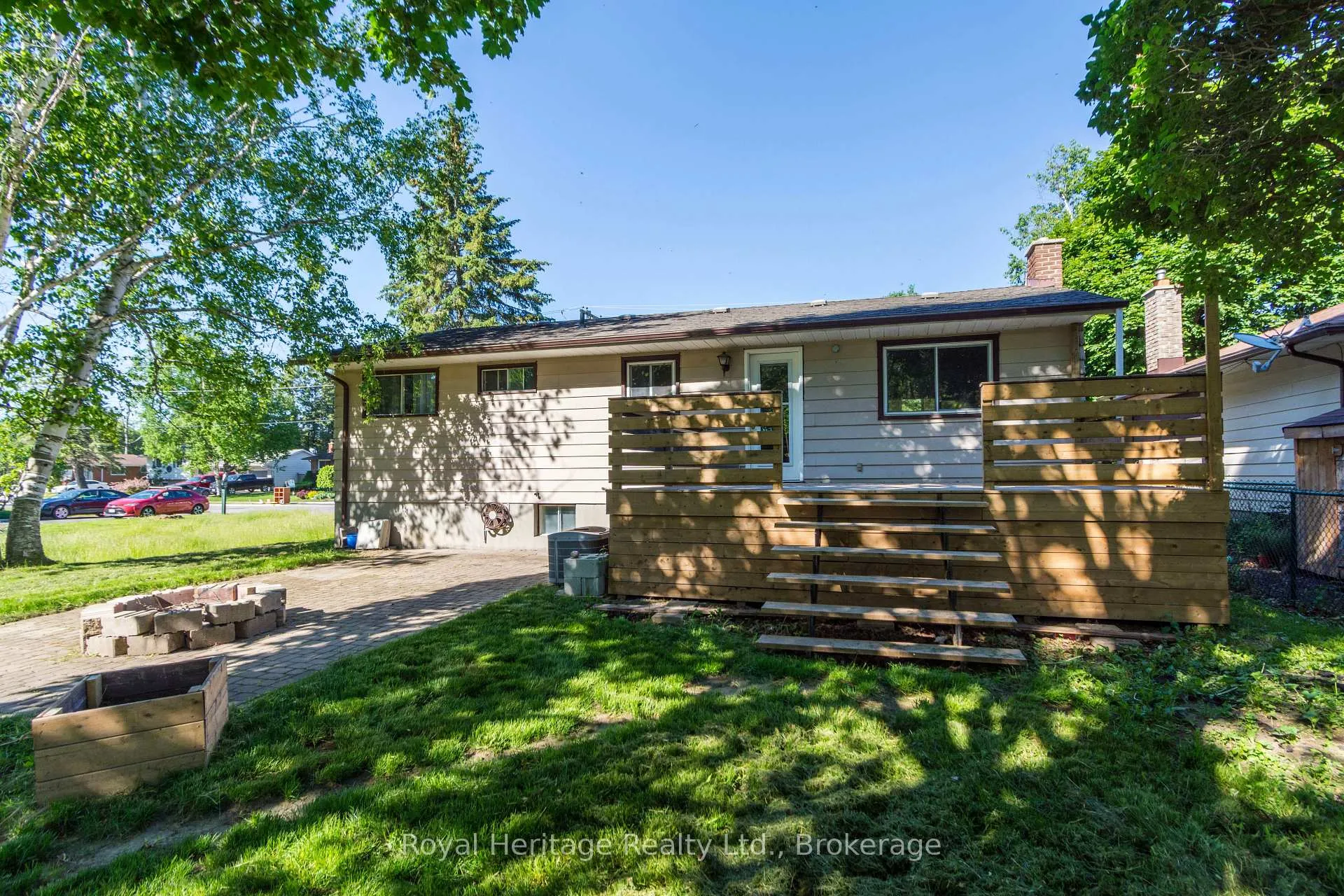 Photo 33 of 95 Division Street S, Brighton — HOMEH