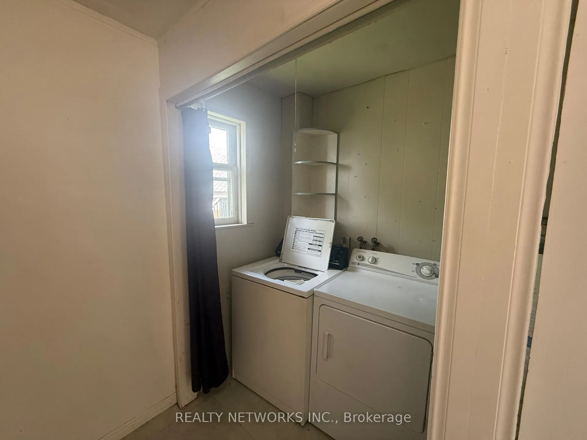 Photo 8 of 75 Maple Street N, Timmins, TNE - Central — HOMEH