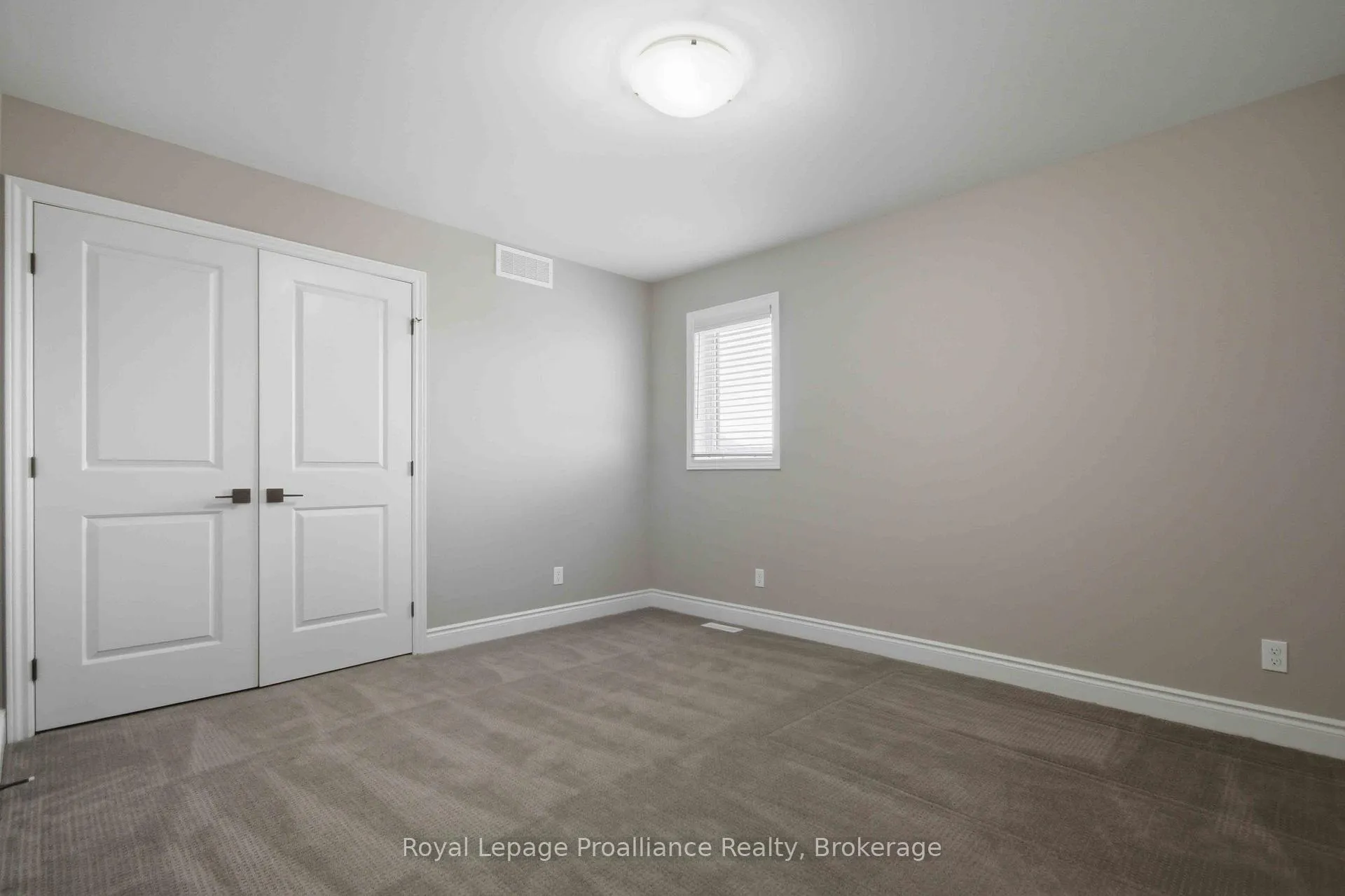 Photo 22 of 86 Ledgerock Court, Quinte West, Sidney Ward — HOMEH