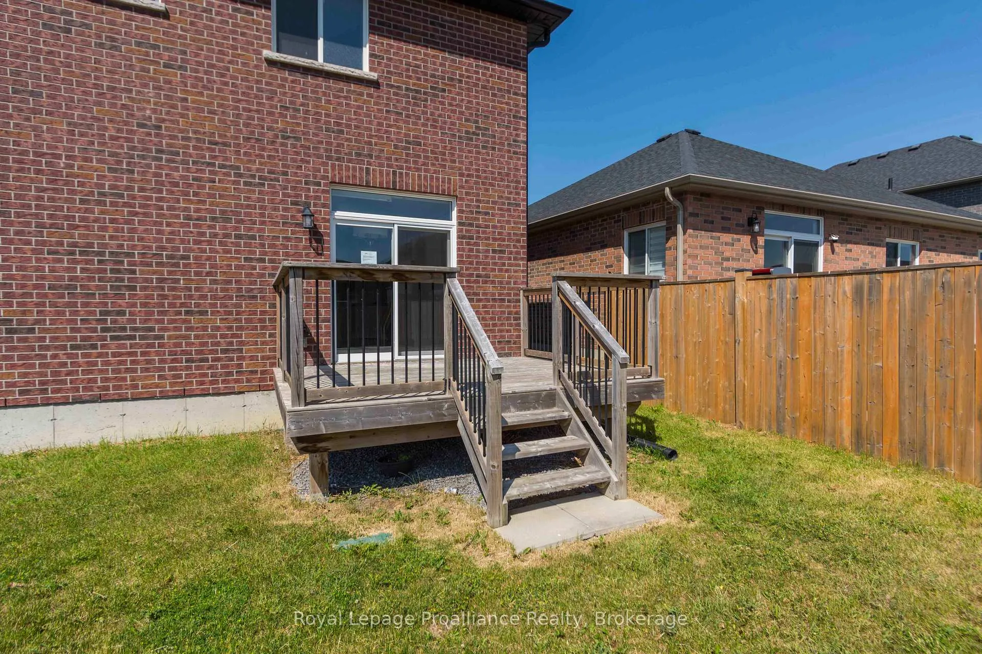 Photo 30 of 86 Ledgerock Court, Quinte West, Sidney Ward — HOMEH