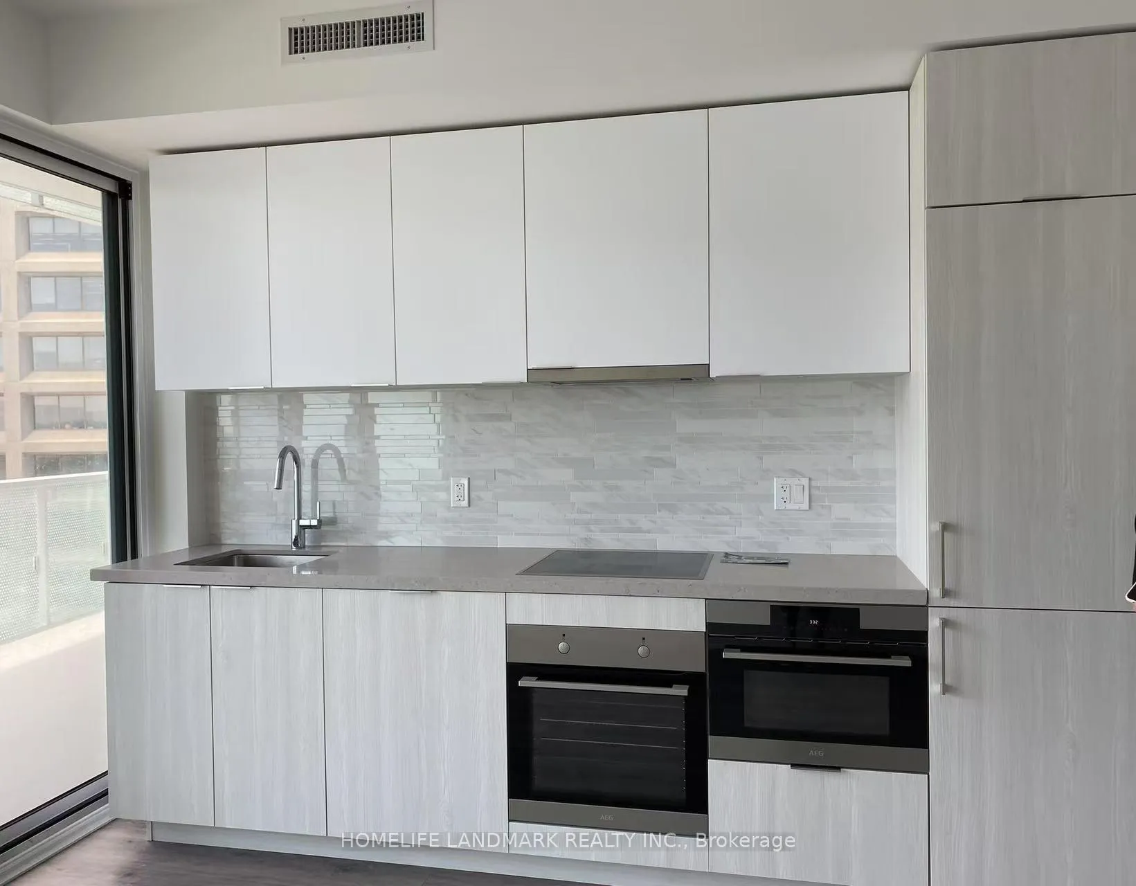 Photo 8 of Unit 2306, 15 Queens Quay E, Toronto, Waterfront Communities — HOMEH