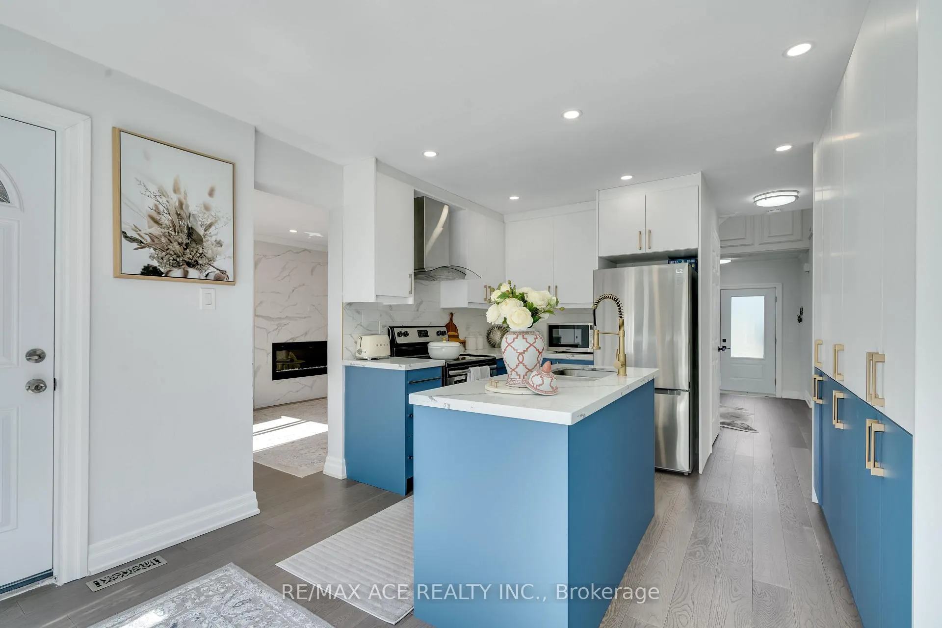 Photo 16 of 4 Broughton Court, Whitby, Pringle Creek — HOMEH