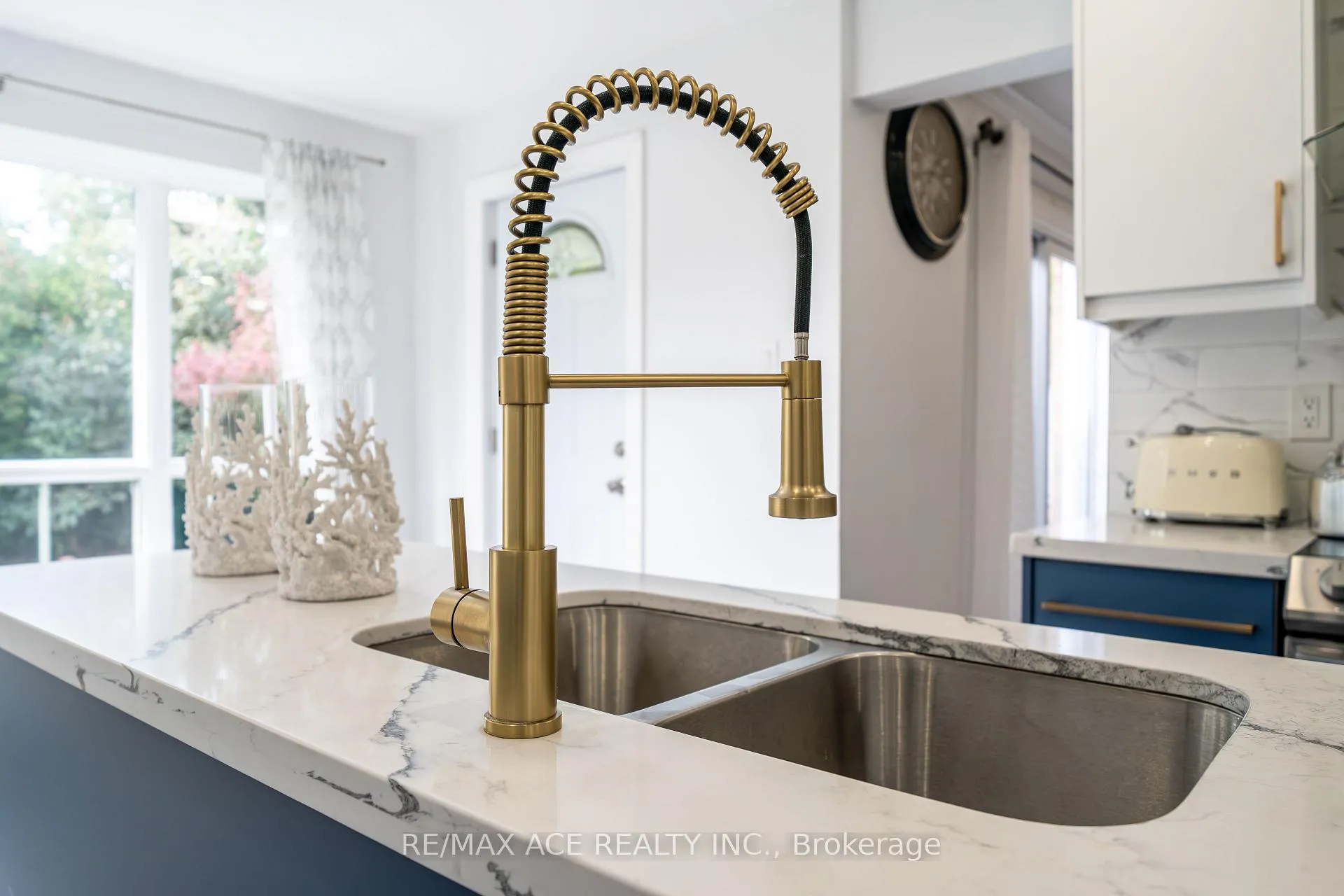 Photo 17 of 4 Broughton Court, Whitby, Pringle Creek — HOMEH