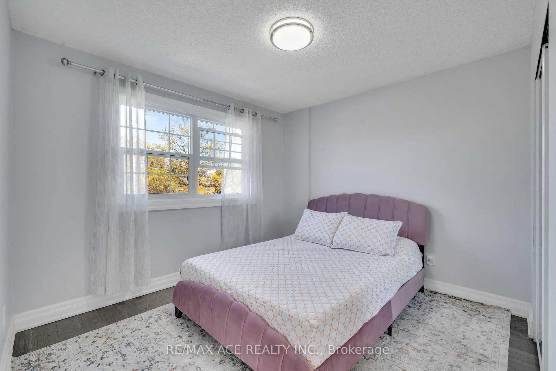 Photo 25 of 4 Broughton Court, Whitby, Pringle Creek — HOMEH