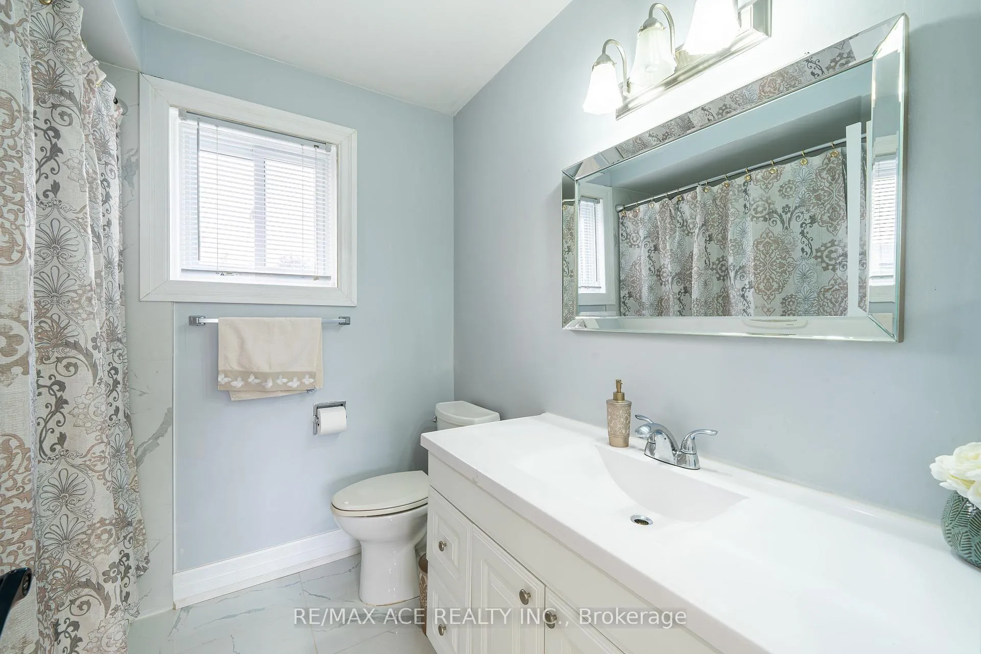 Photo 30 of 4 Broughton Court, Whitby, Pringle Creek — HOMEH