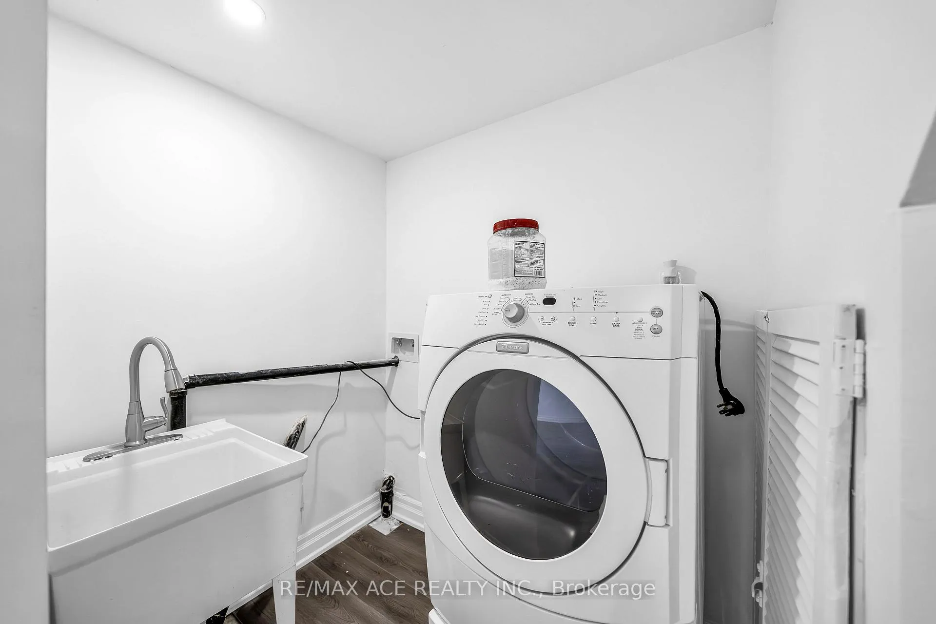 Photo 38 of 4 Broughton Court, Whitby, Pringle Creek — HOMEH