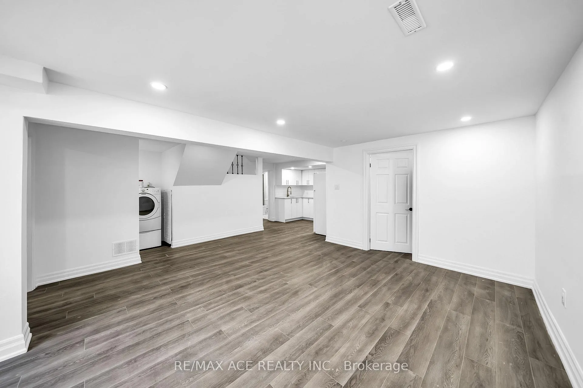 Photo 39 of 4 Broughton Court, Whitby, Pringle Creek — HOMEH