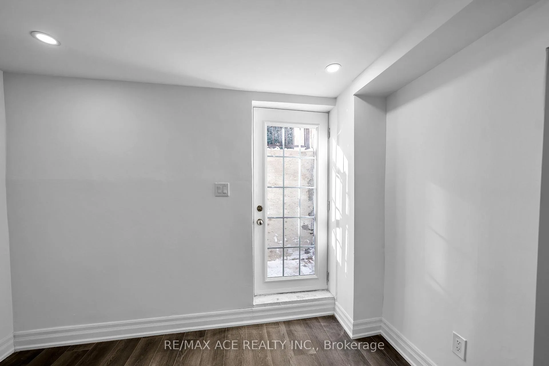 Photo 43 of 4 Broughton Court, Whitby, Pringle Creek — HOMEH