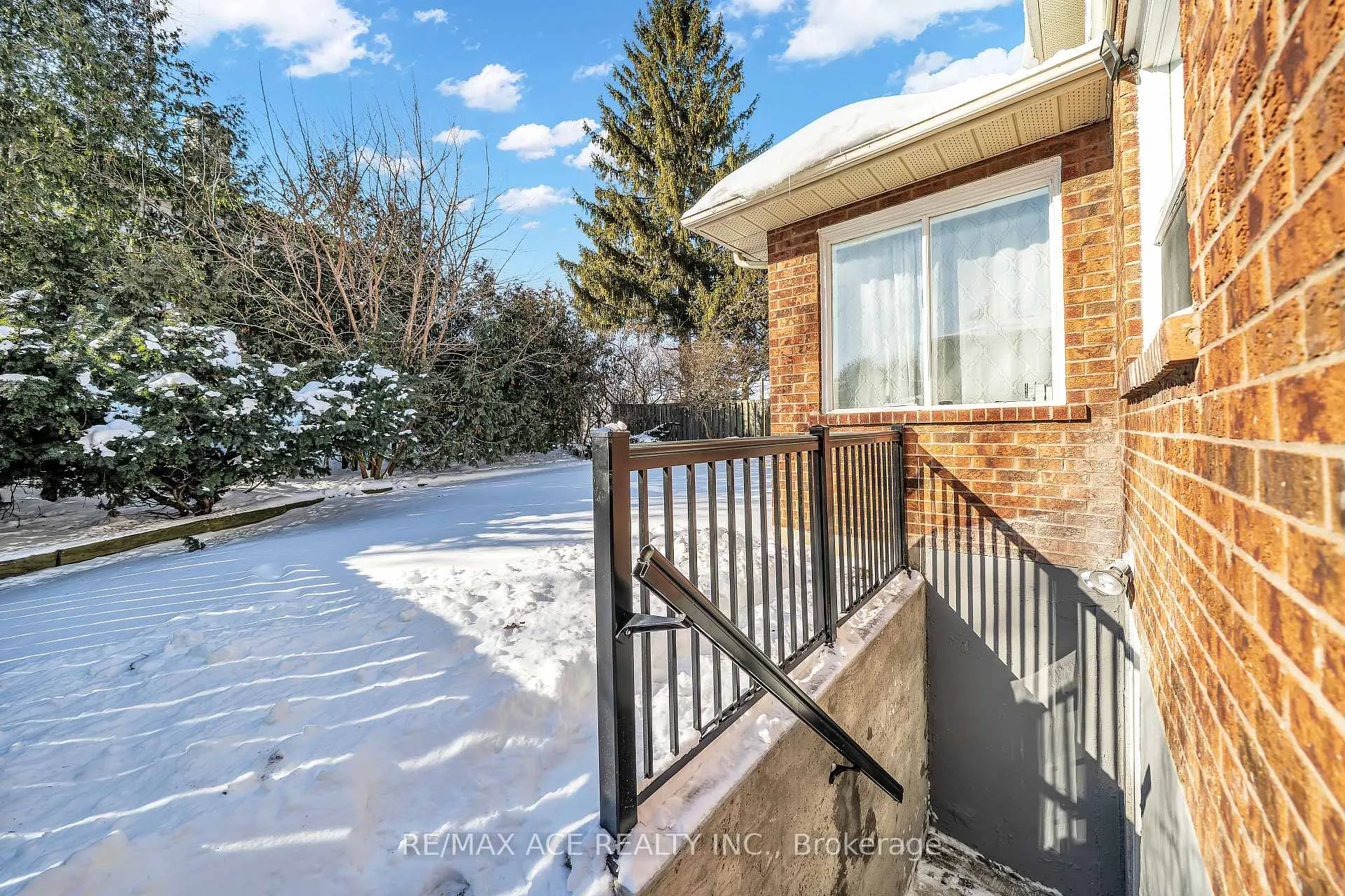 Photo 44 of 4 Broughton Court, Whitby, Pringle Creek — HOMEH