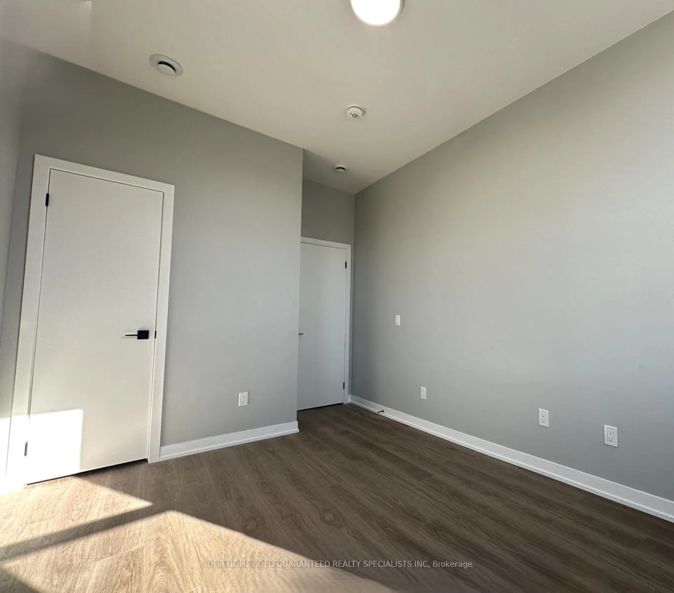 Photo 5 of Unit C, 9 Wellington Street, Aurora, Aurora Village — HOMEH