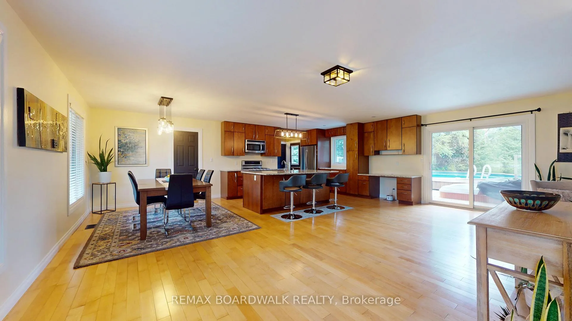 Photo 8 of 3 Willow Drive, Augusta, Augusta Twp — HOMEH