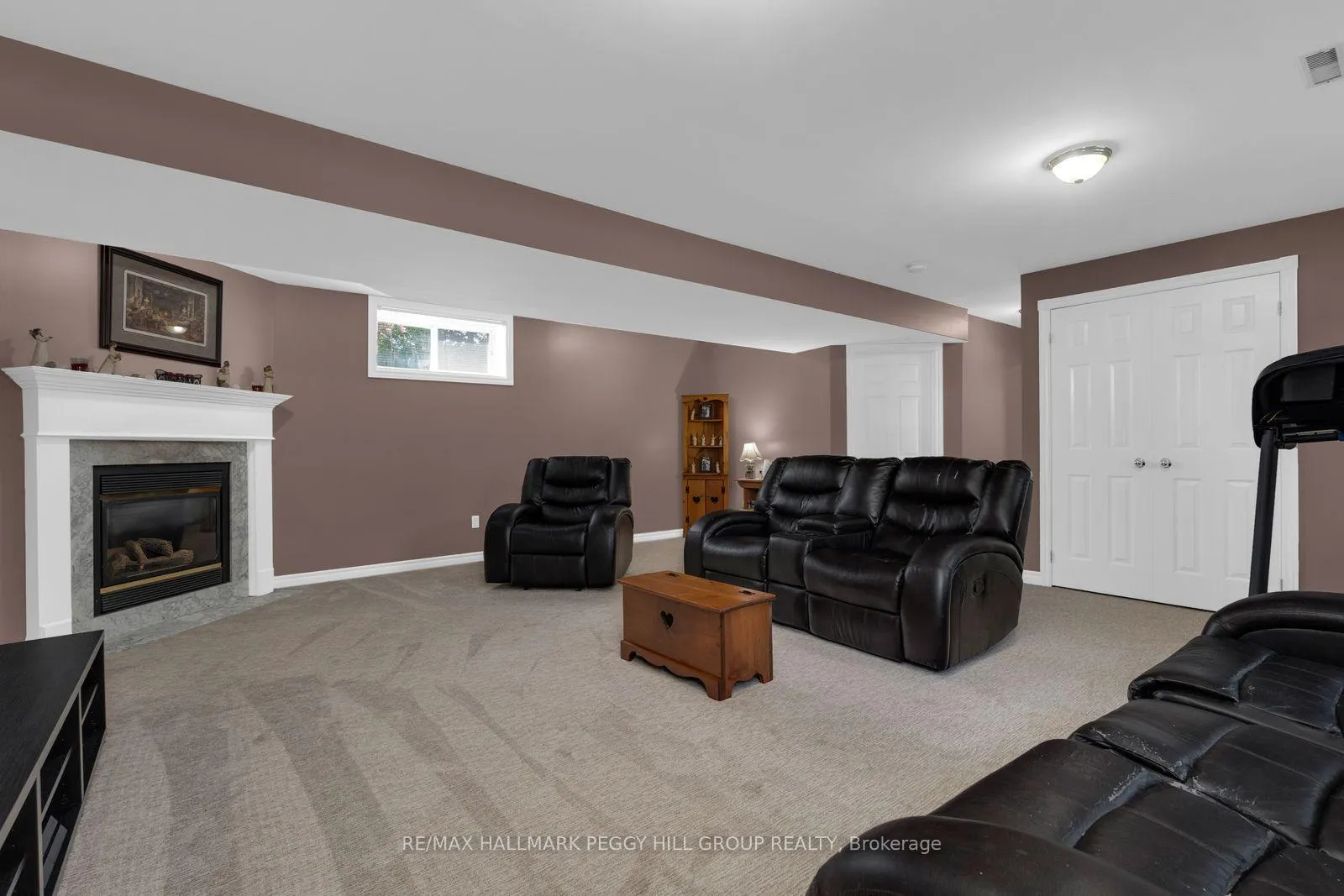 Photo 11 of 9 Adams Avenue, Springwater, Minesing — HOMEH