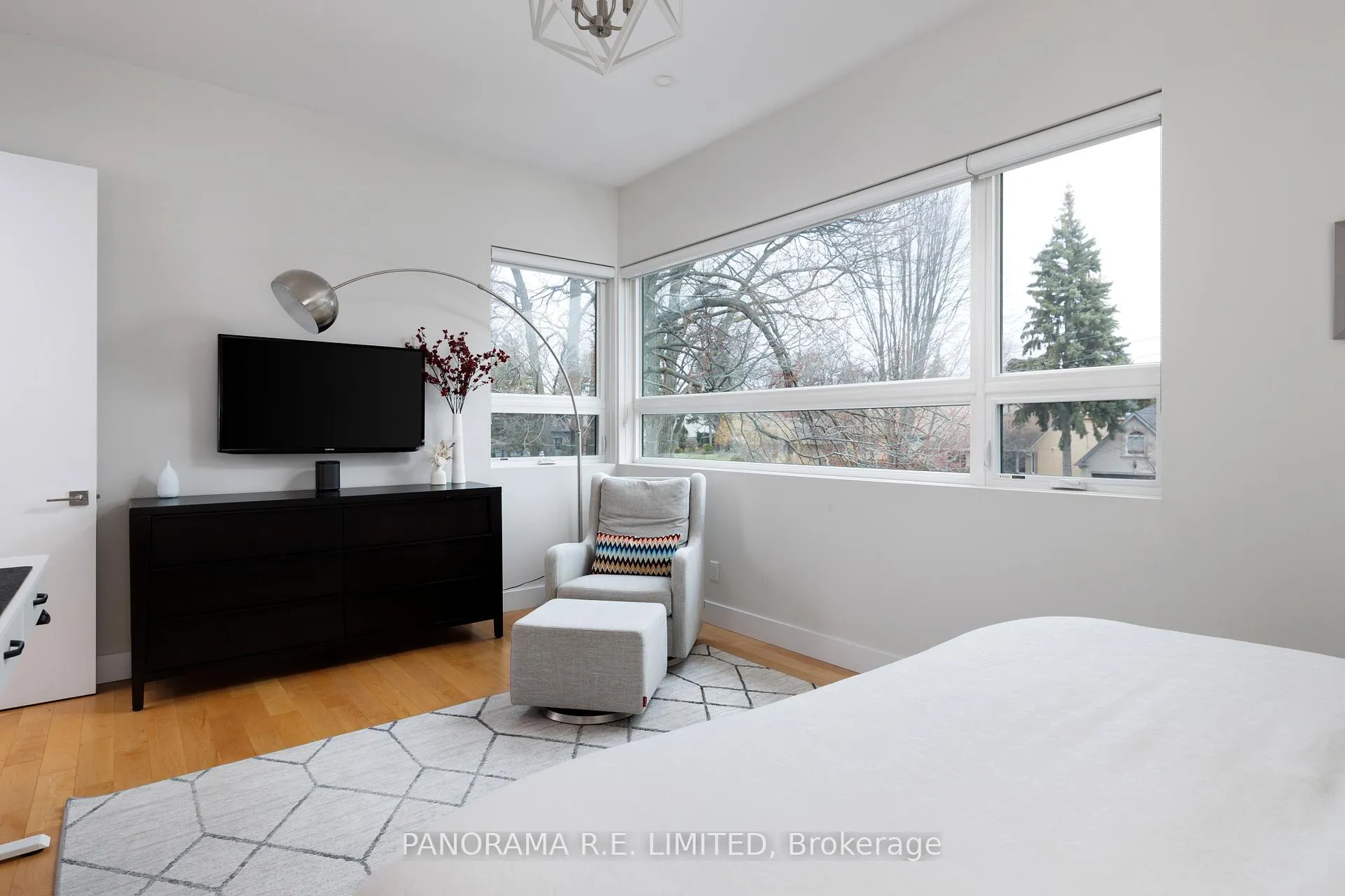 Photo 26 of 8 Greenford Road, Etobicoke, Edenbridge-Humber Valley — HOMEH