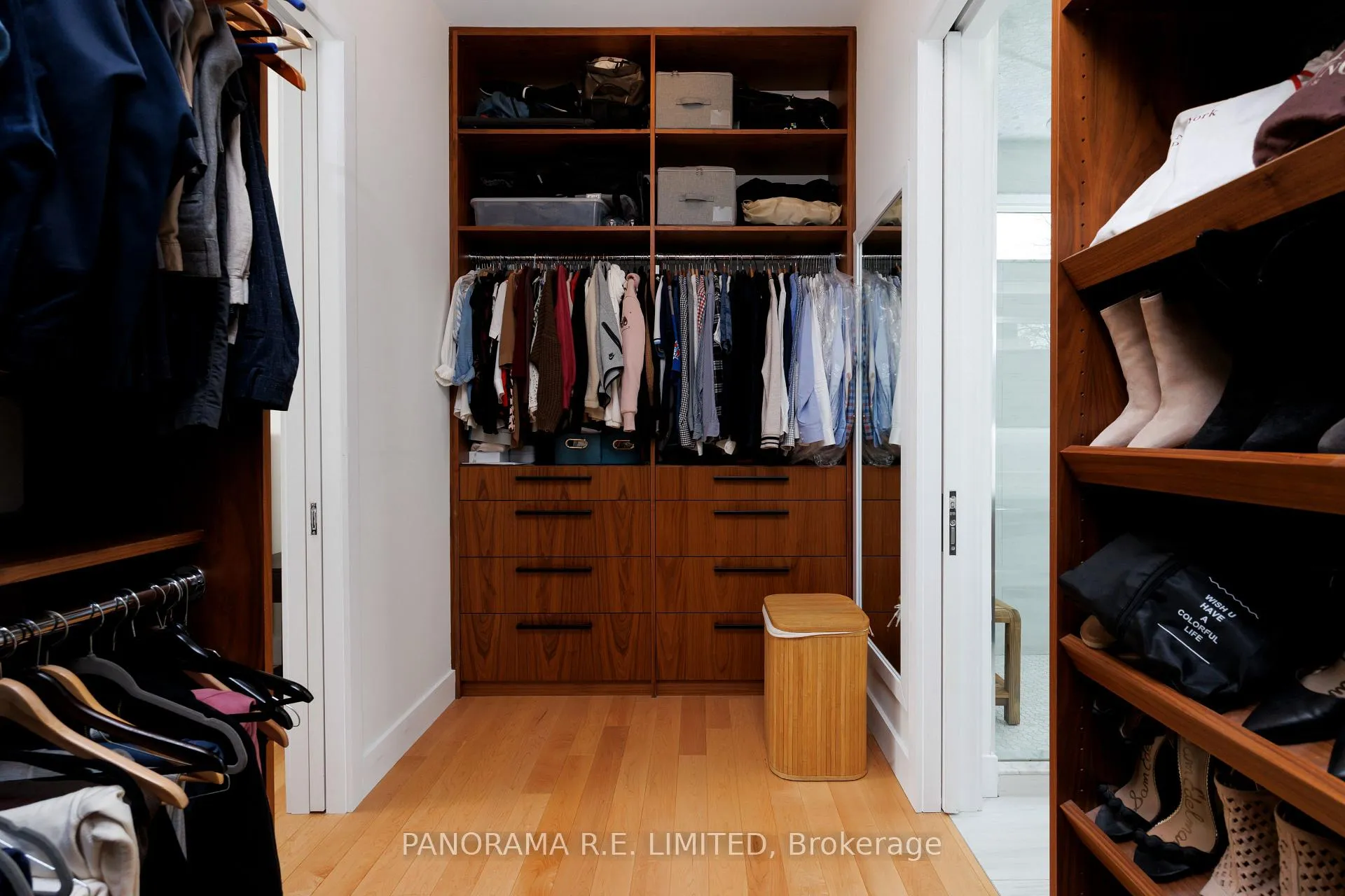 Photo 29 of 8 Greenford Road, Etobicoke, Edenbridge-Humber Valley — HOMEH