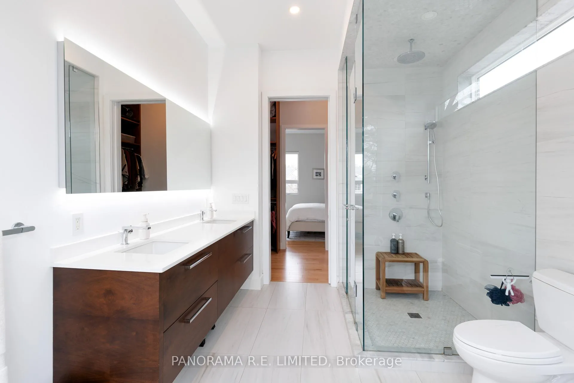 Photo 30 of 8 Greenford Road, Etobicoke, Edenbridge-Humber Valley — HOMEH