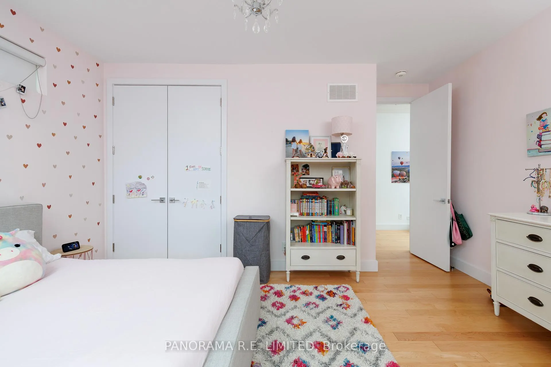 Photo 43 of 8 Greenford Road, Etobicoke, Edenbridge-Humber Valley — HOMEH