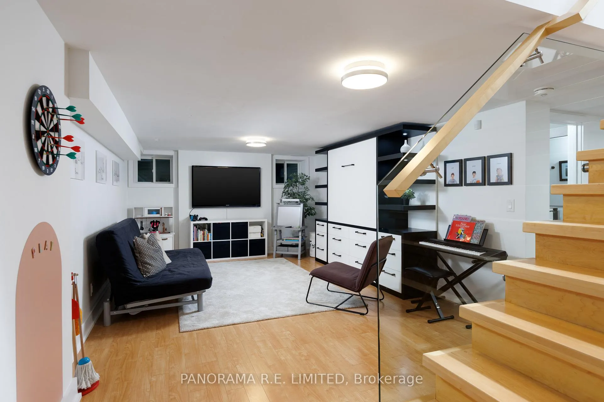 Photo 41 of 8 Greenford Road, Etobicoke, Edenbridge-Humber Valley — HOMEH