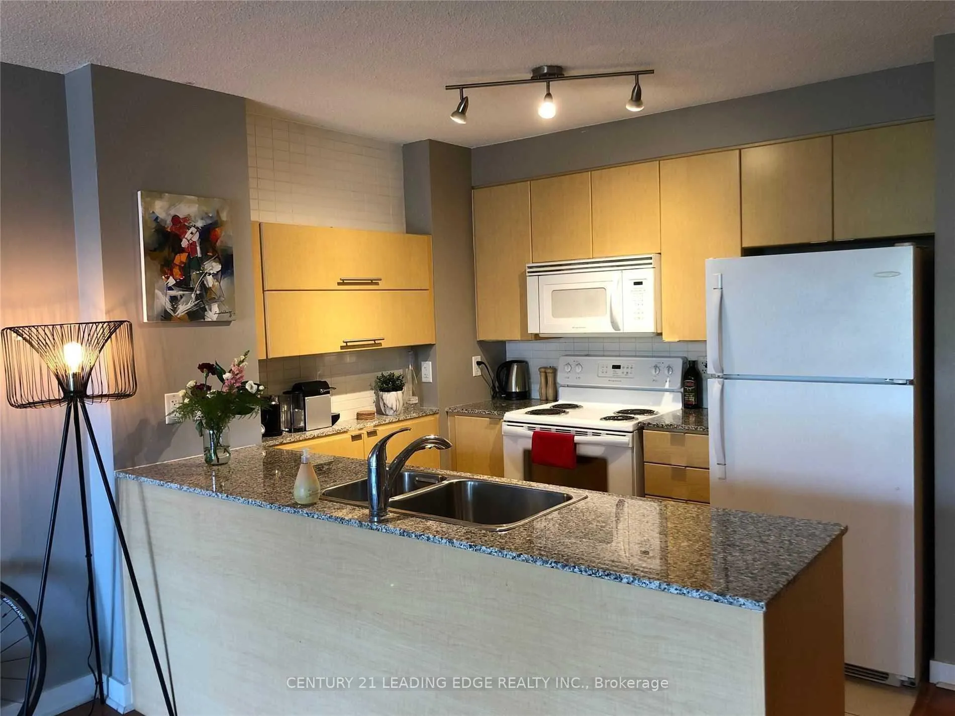 Photo 4 of Unit 201, 11 Brunel Court, Toronto, Waterfront Communities — HOMEH