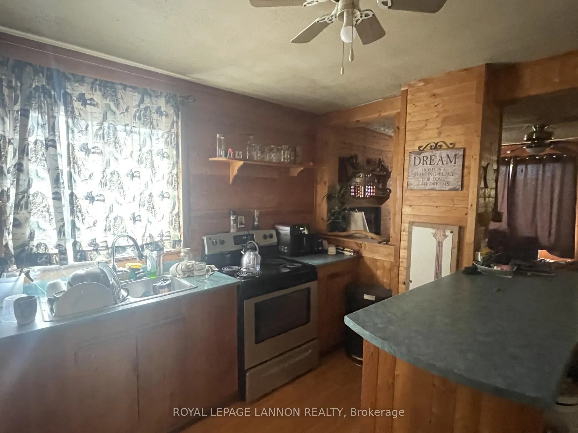 Photo 4 of 1308 Francis Street, Thunder Bay, Westfort — HOMEH