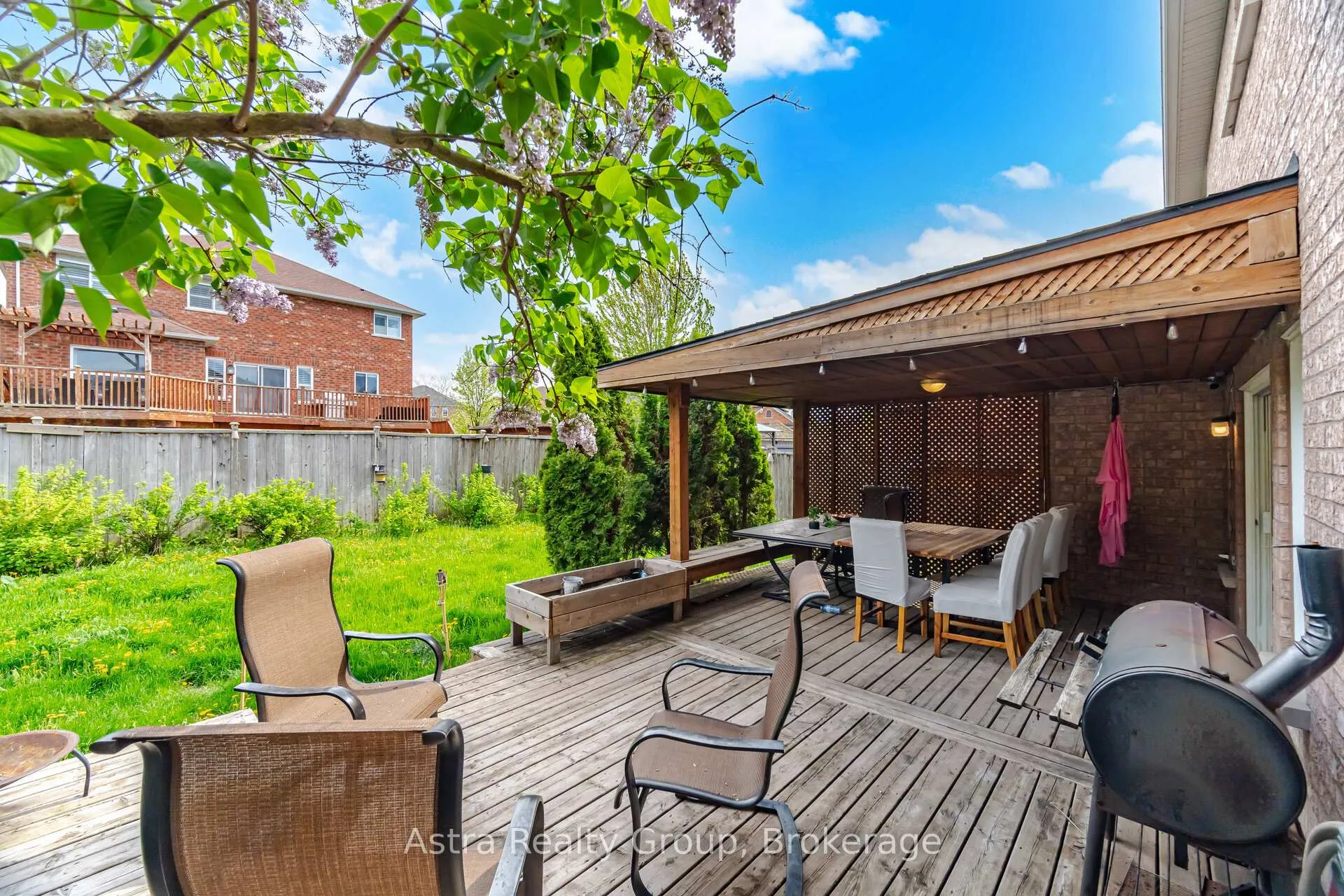 Photo 42 of 3 Imperial Crown Lane, Barrie, Innis-Shore — HOMEH