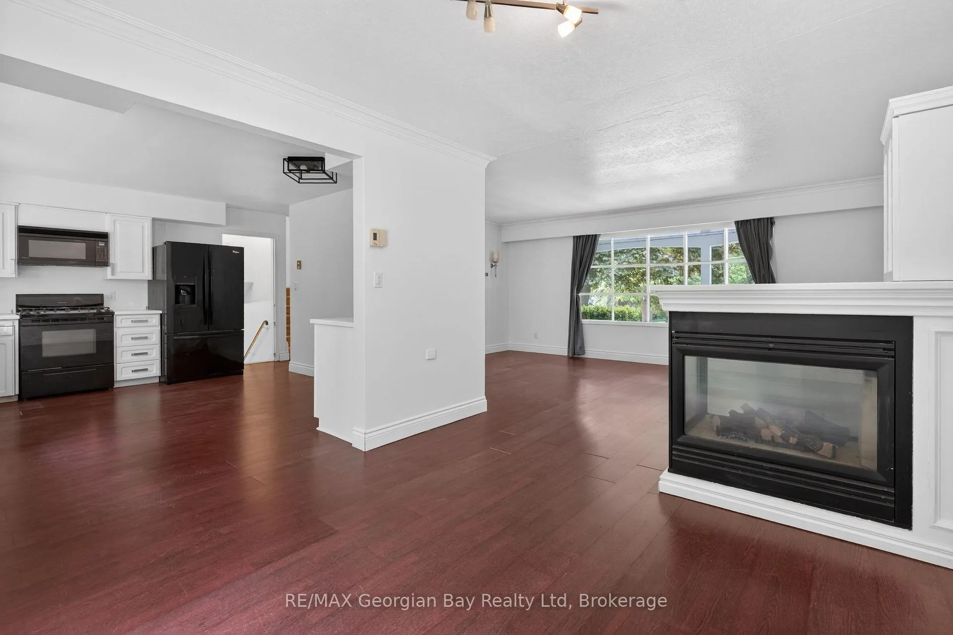Photo 7 of 329 Glenbrook Drive, Midland — HOMEH