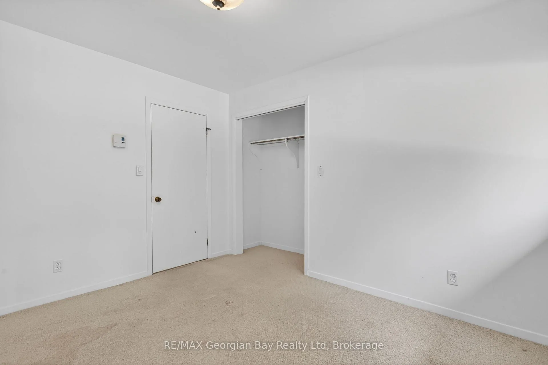 Photo 17 of 329 Glenbrook Drive, Midland — HOMEH