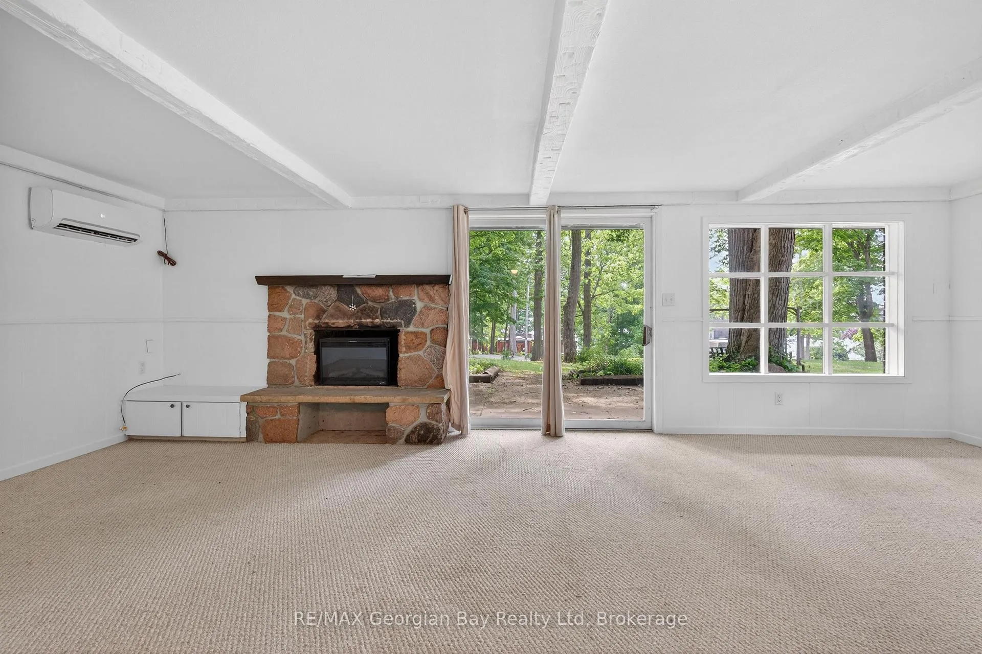 Photo 21 of 329 Glenbrook Drive, Midland — HOMEH