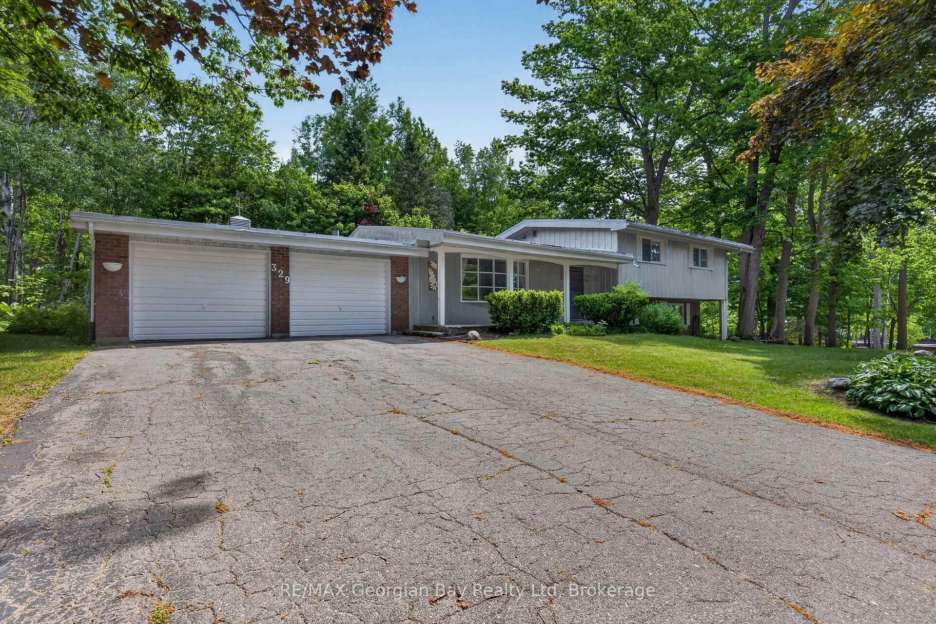 Photo 28 of 329 Glenbrook Drive, Midland — HOMEH