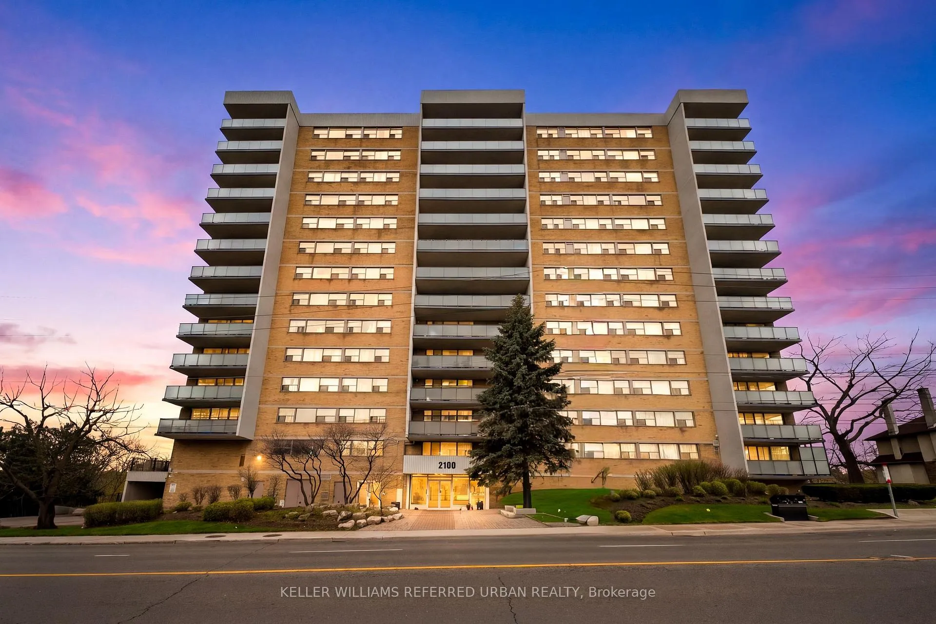 Front of Unit 1401, 2130 Weston Road