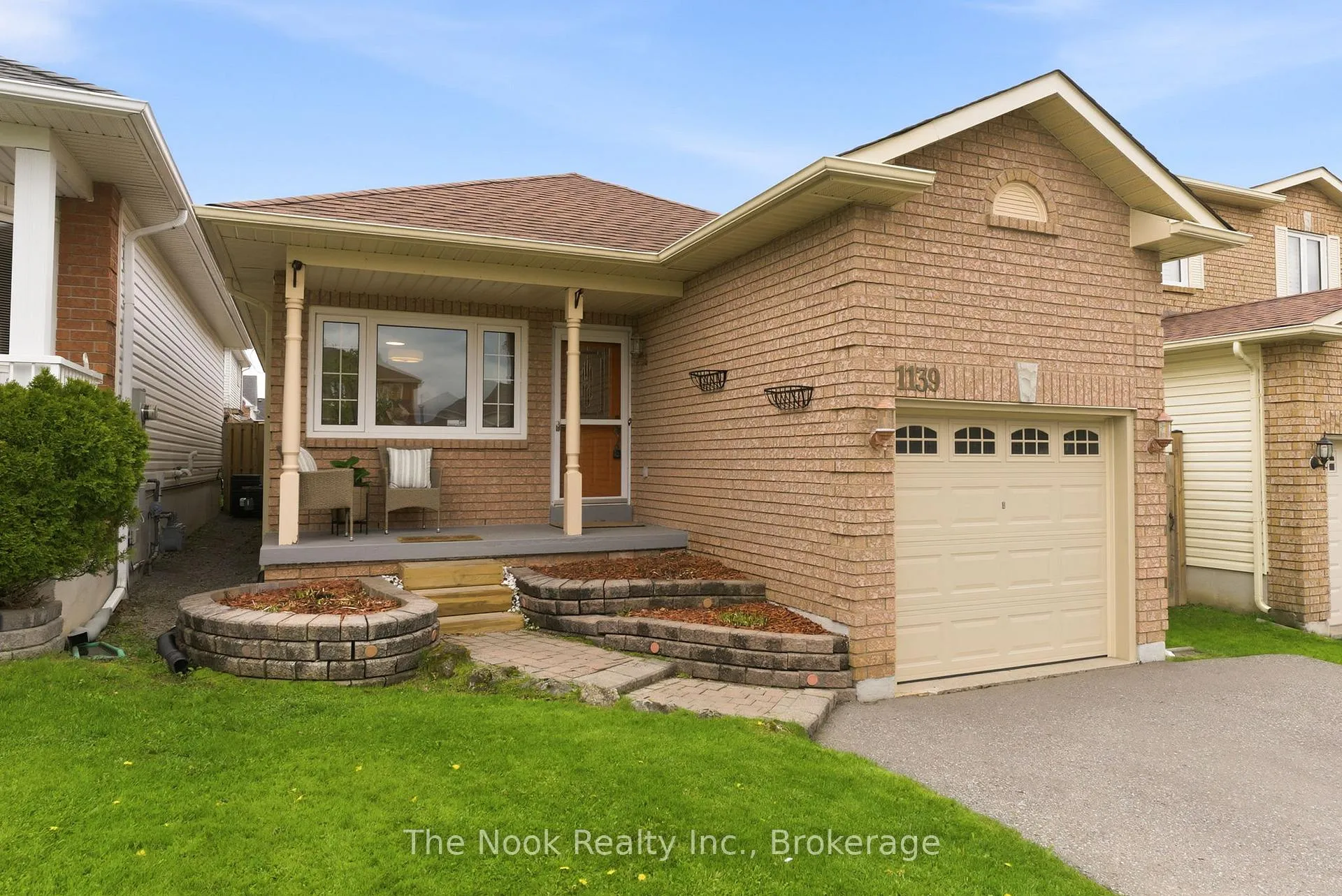 Photo 1 of 1139 Ridgemount Boulevard, Oshawa, Pinecrest — HOMEH