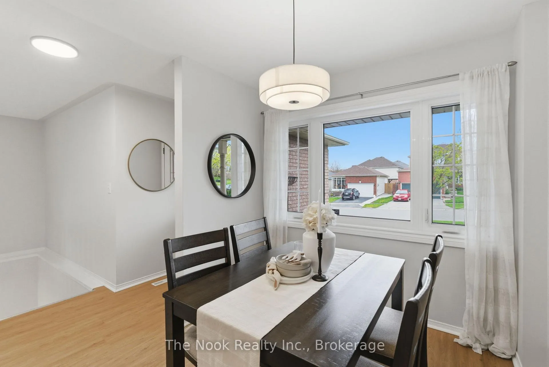 Photo 15 of 1139 Ridgemount Boulevard, Oshawa, Pinecrest — HOMEH